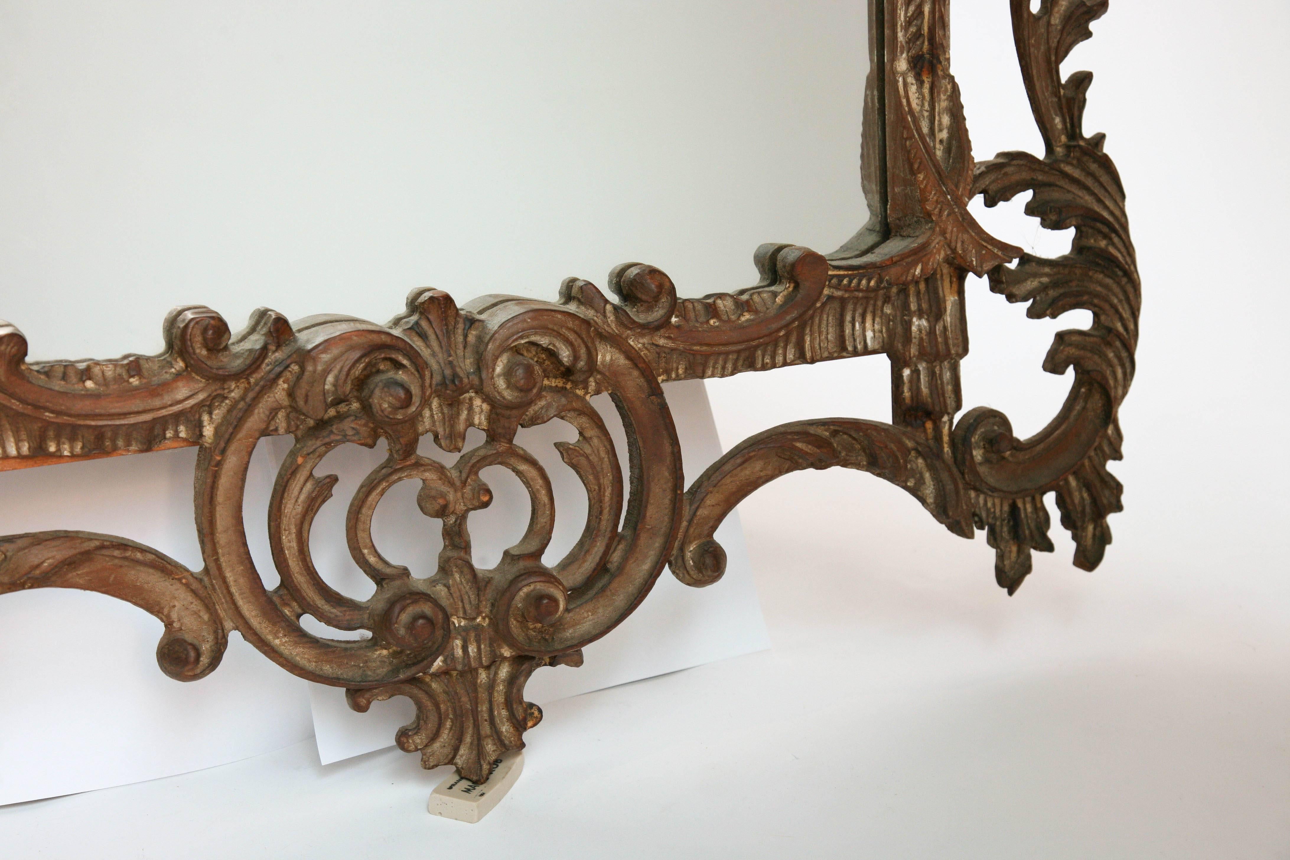 Elegant Chinoiserie Mirror with Pagoda Crown 1