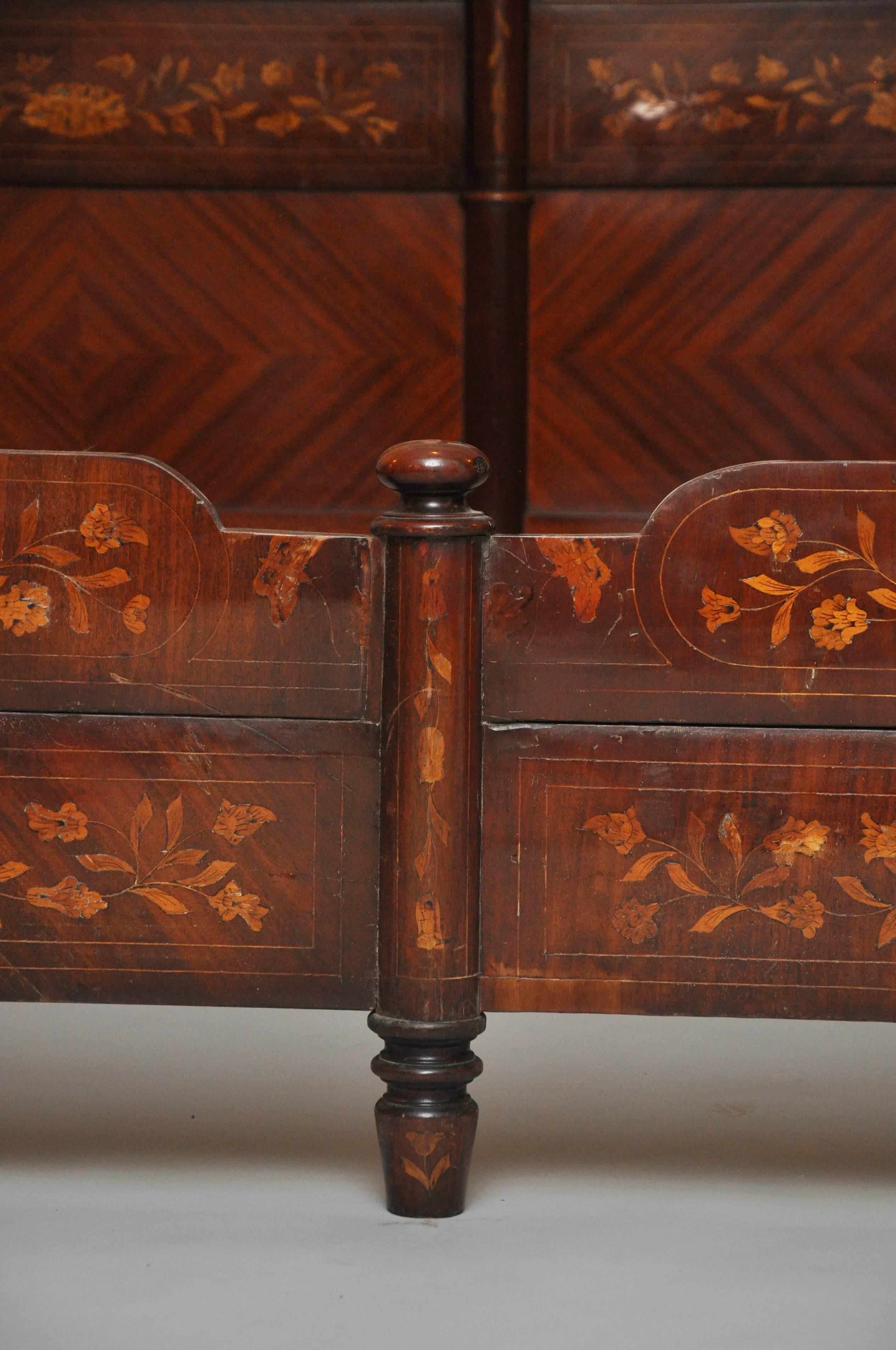 18th Century Dutch Marquetry King-Size Bed In Good Condition For Sale In Chicago, IL