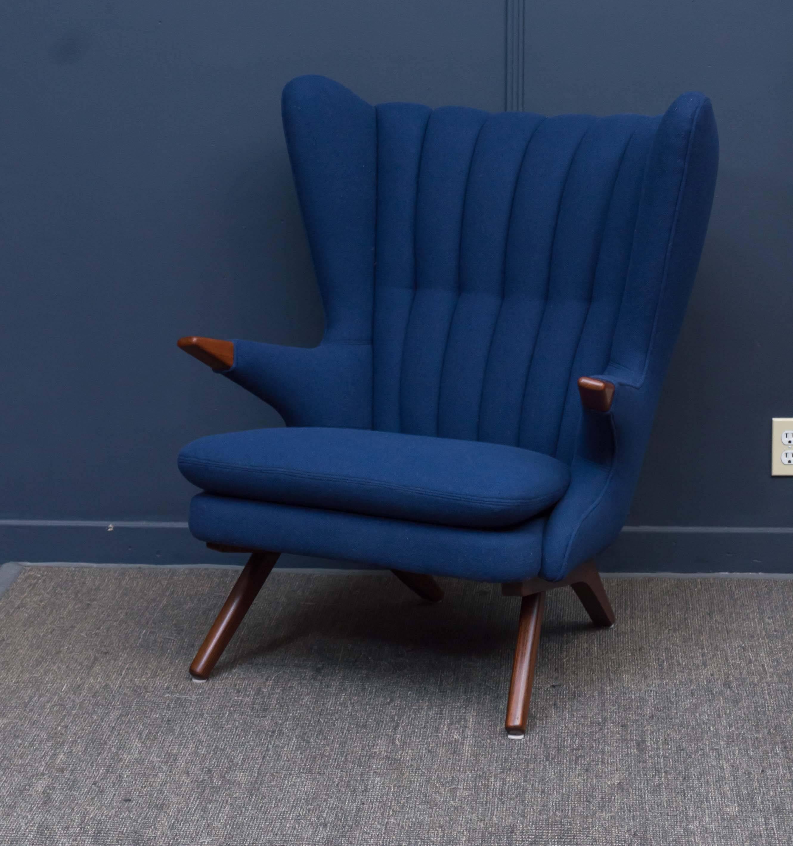 Danish wingback chair designed by Svend Skipper for Skipper Mobelfabrick, Denmark.
 Perfectly refinished and newly upholstered, super comfy!