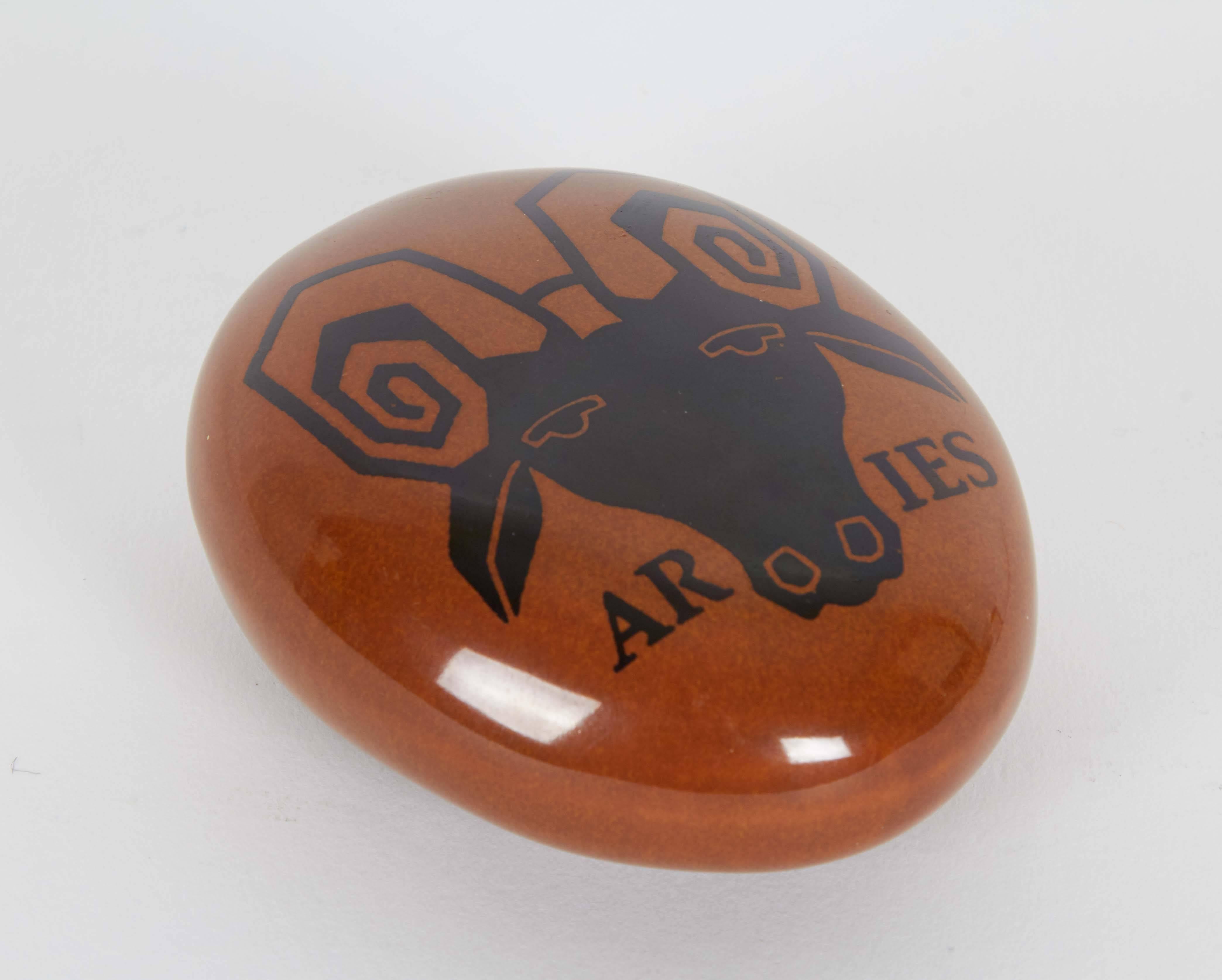 Lovely brown-glazed Aries ram paperweight from the 1960s by Piero Fornasetti. 

Well-marked.
   