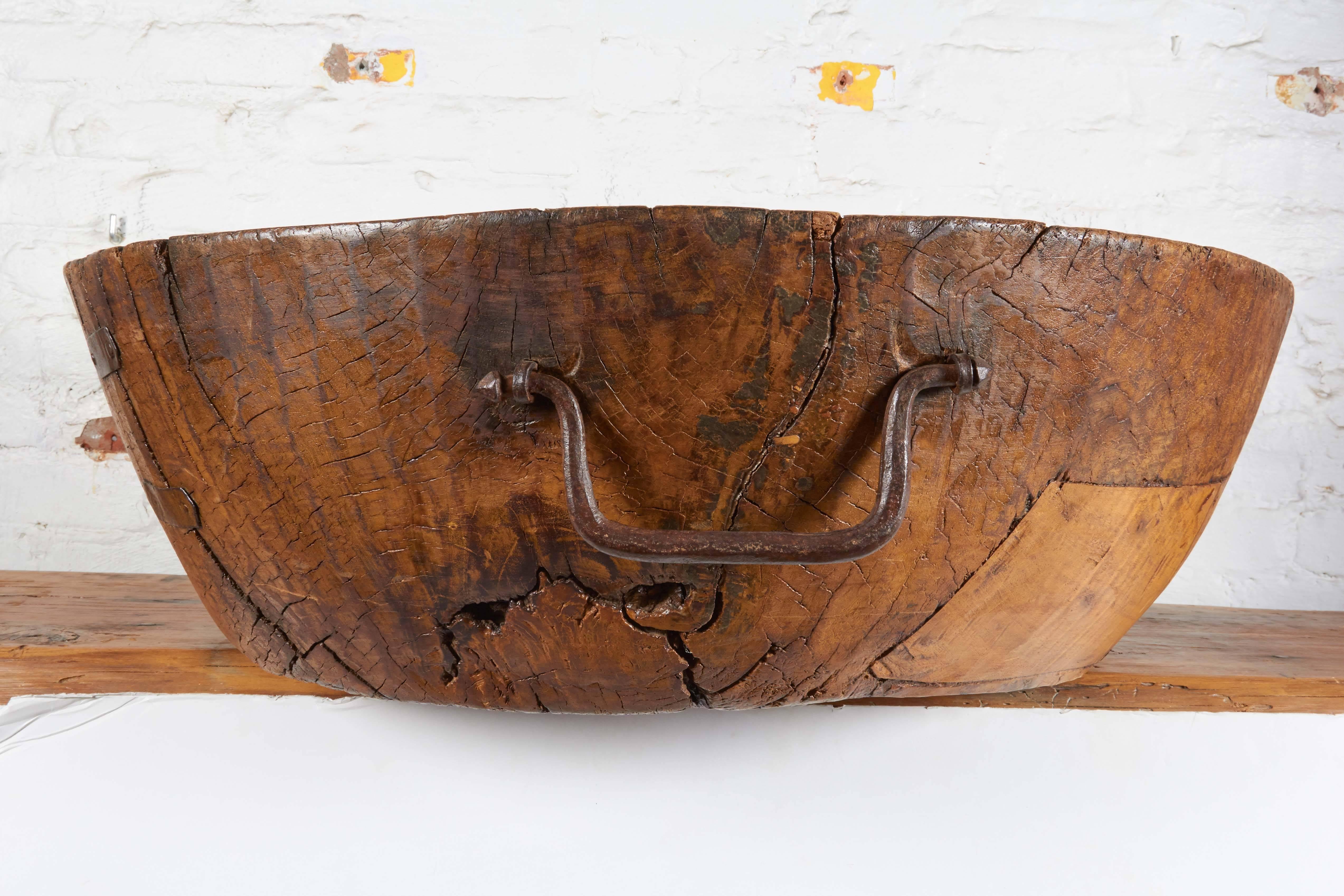 Hand-Carved Black Walnut Bowl In Good Condition For Sale In New York, NY