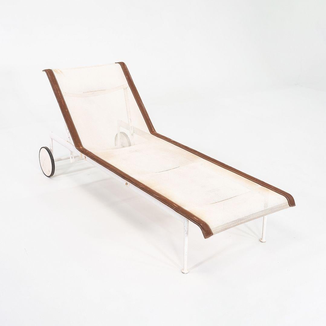 1970 Richard Schultz for Knoll Adjustable Chaise Lounge Chair 2x Available en vente 3