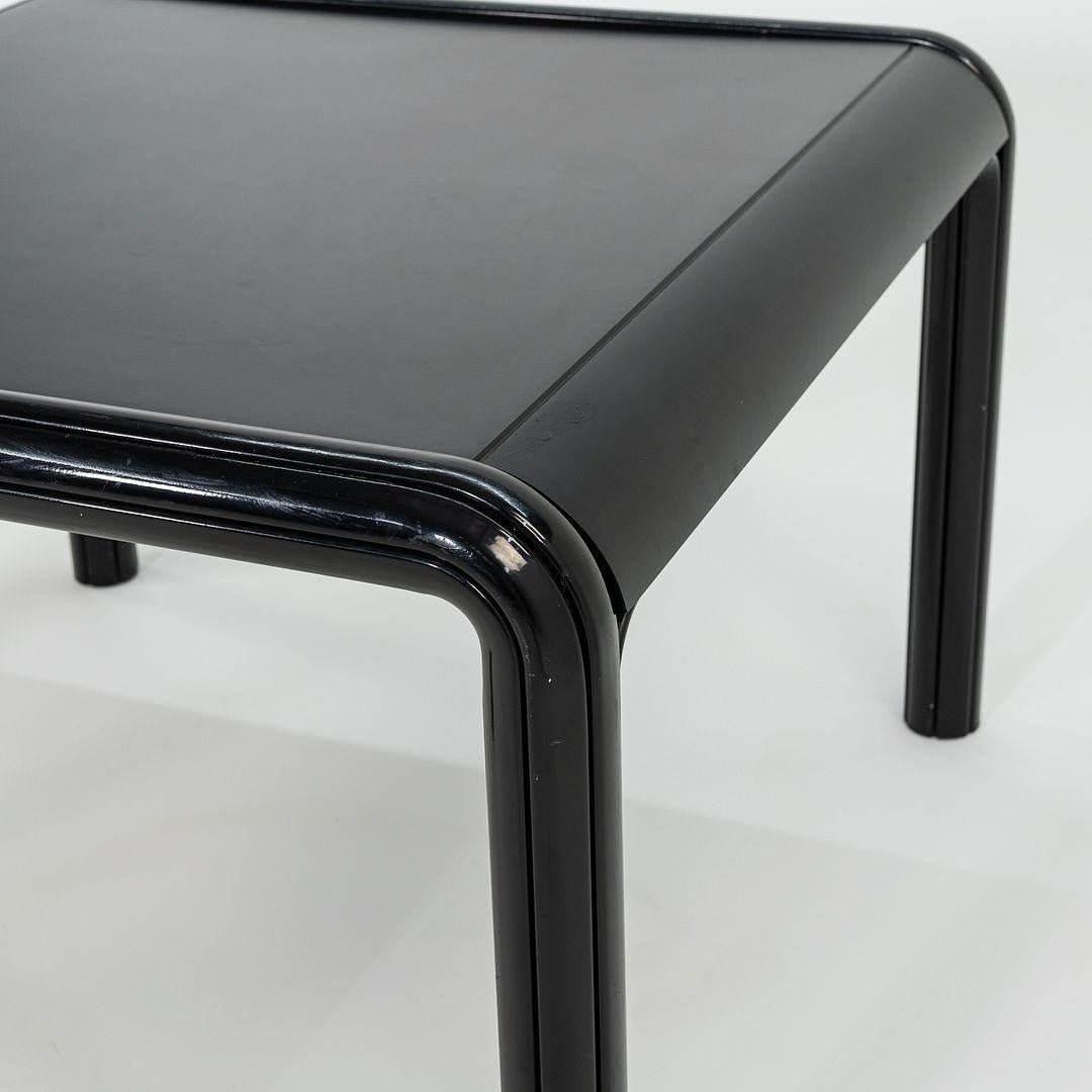 Fin du 20e siècle 1970s Gae Aulenti for Knoll 40 inch Orsay Square Dining Table with Laminate Top en vente