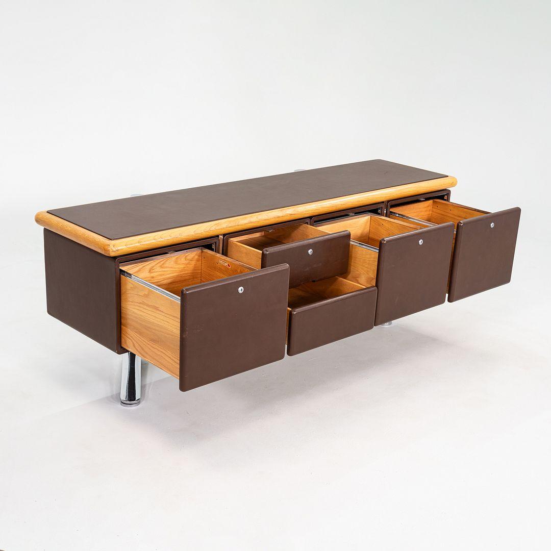 Américain 1979 Crédence de direction Warren Platner en Oak Oak, cuir et acier chromé en vente