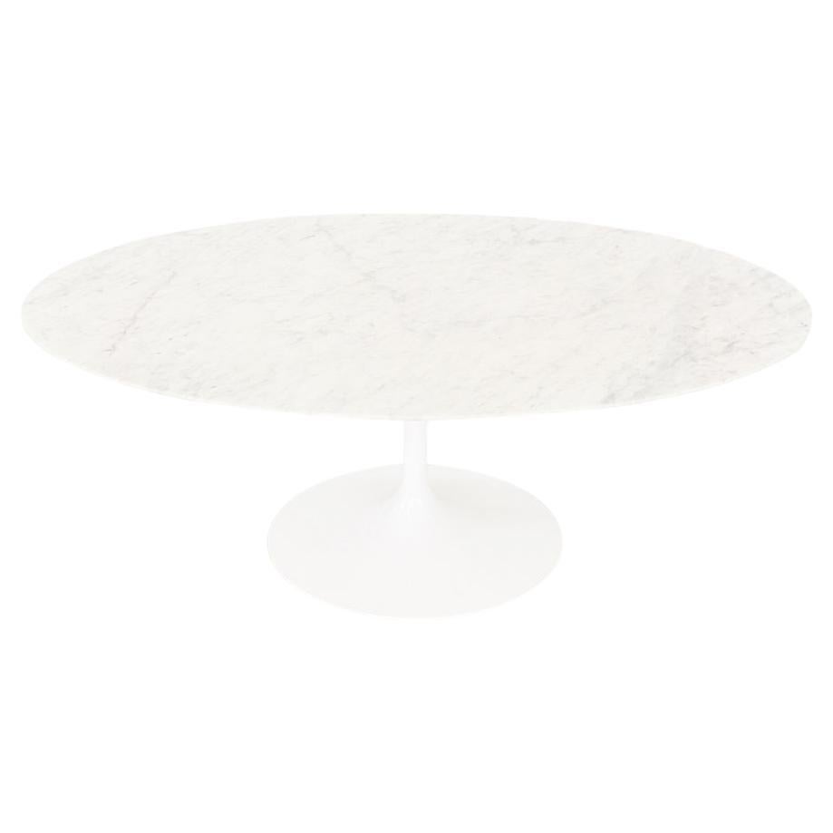 2010s Eero Saarinen 42" Oval Tulip Coffee Table with Carrara Marble Top en vente