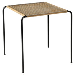 Table d'appoint en acier et en rotin tressé, France, c.C. 1955