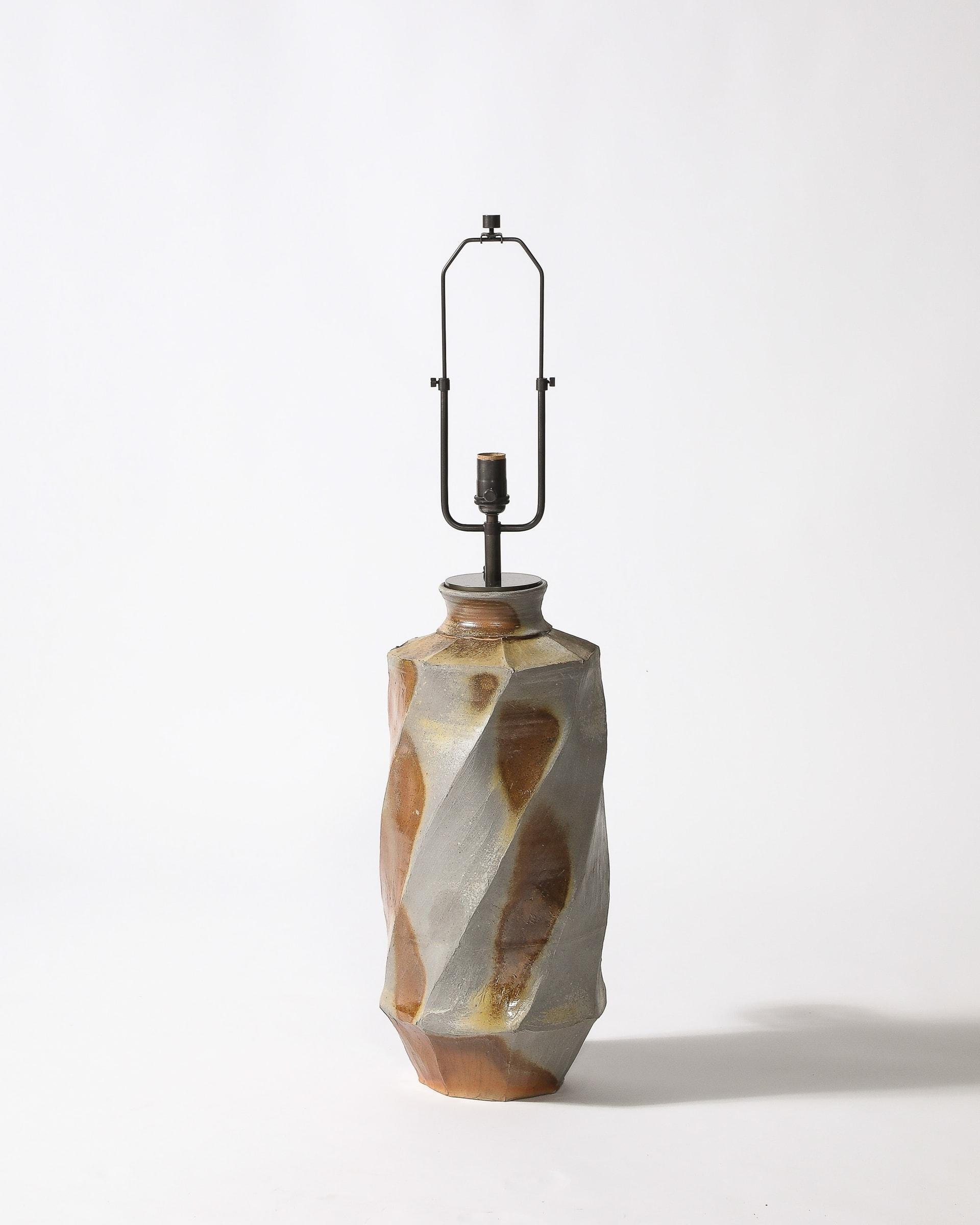 Lampe de table monumentale en céramique émaillée de La Borne, France, c. 1960 Excellent état - En vente à New York City, NY