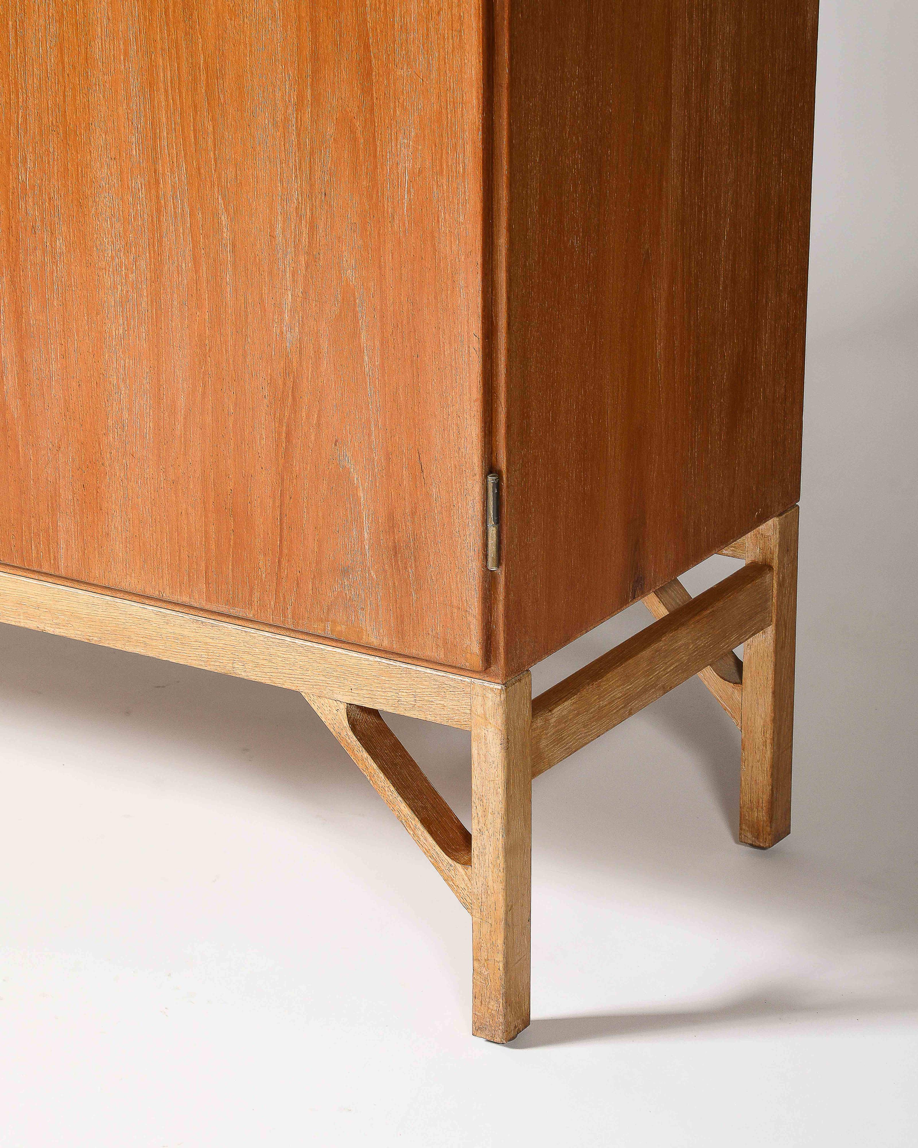 Teak, Oak and Patinated Brass Sideboard by Borge Mogensen, Denmark, c. 1960 For Sale 4