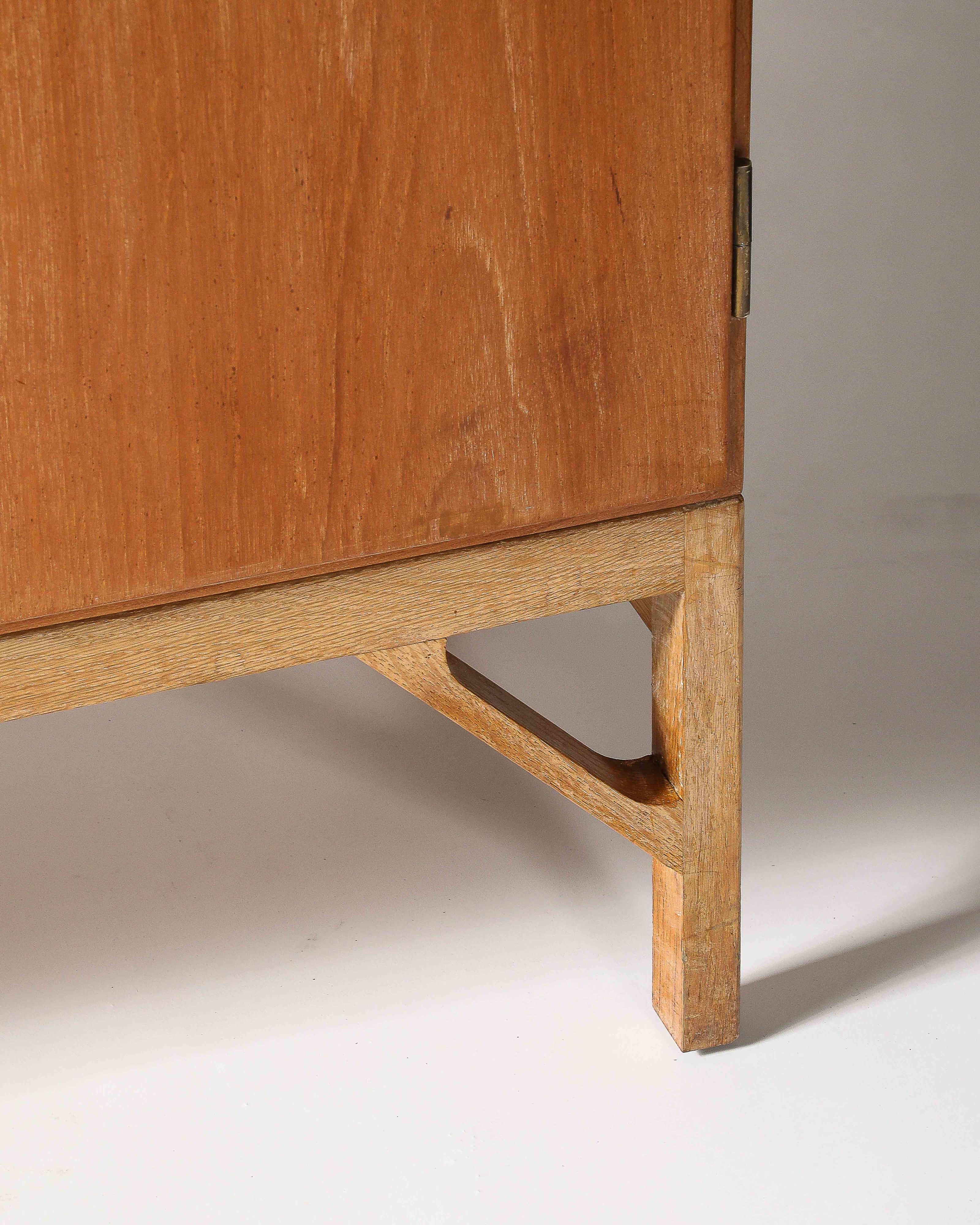 Teak, Oak and Patinated Brass Sideboard by Borge Mogensen, Denmark, c. 1960 For Sale 3