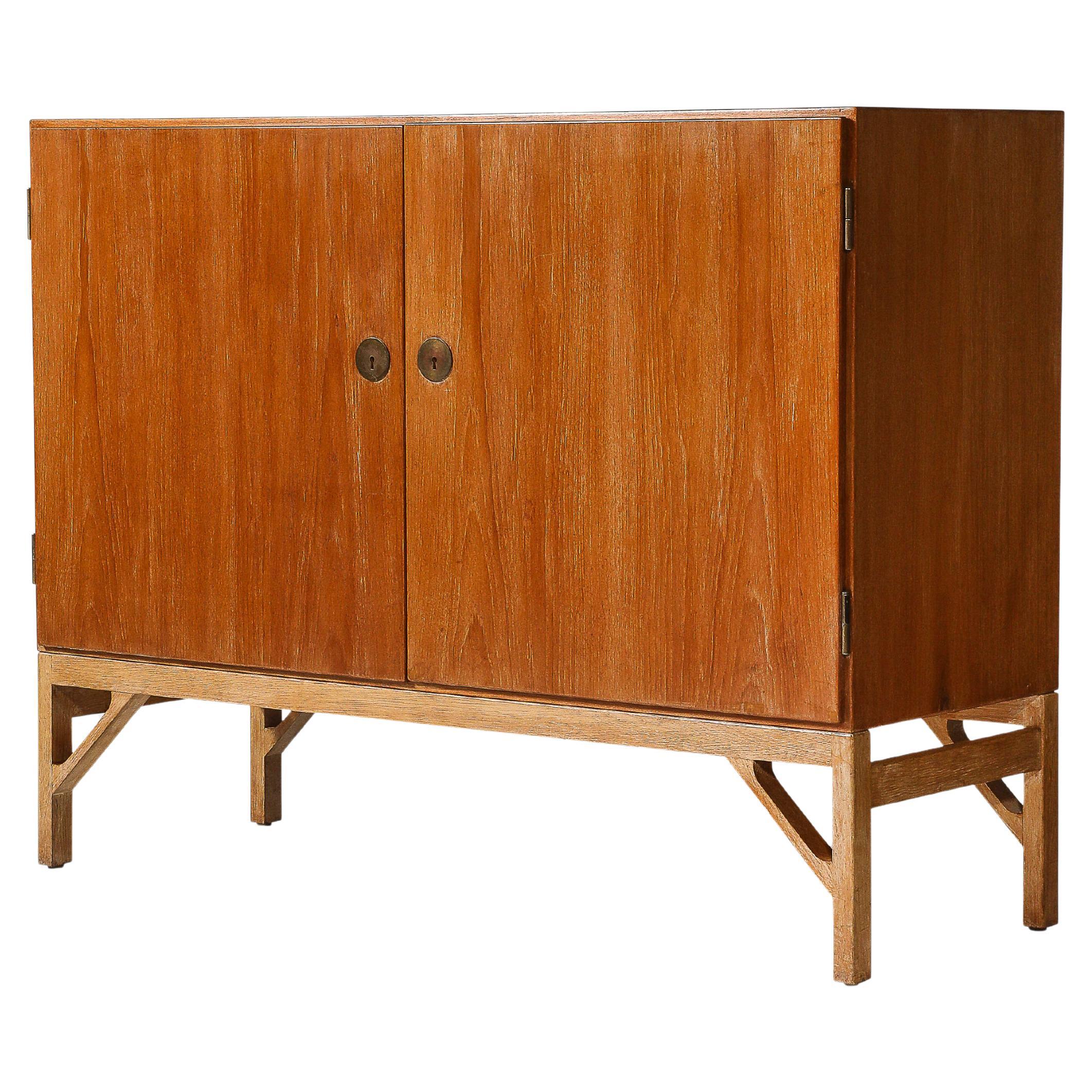 Teak, Oak and Patinated Brass Sideboard by Borge Mogensen, Denmark, c. 1960 For Sale