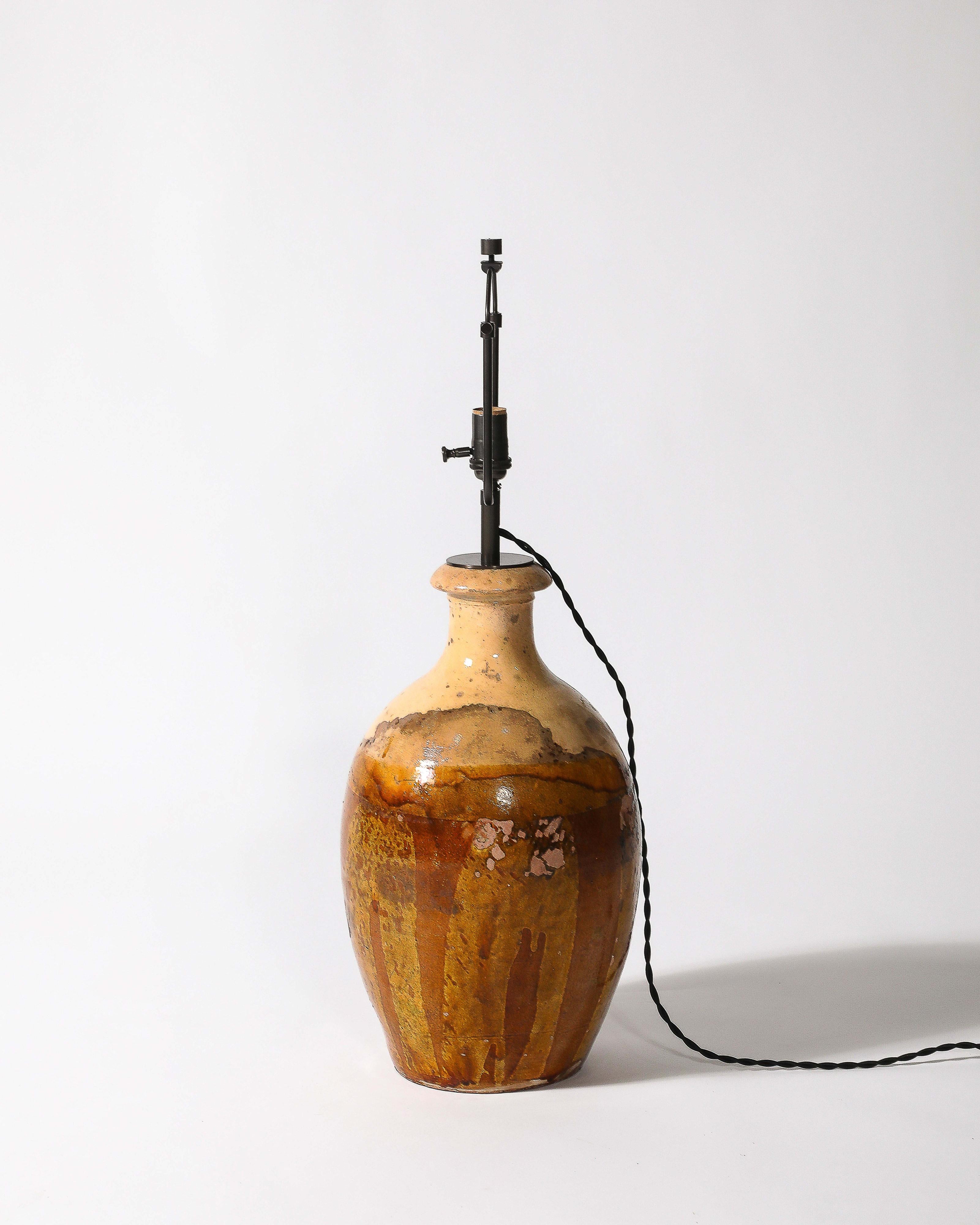 Céramique Lampe de table en céramique émaillée et formée à la main, Italie, C.I.C. en vente