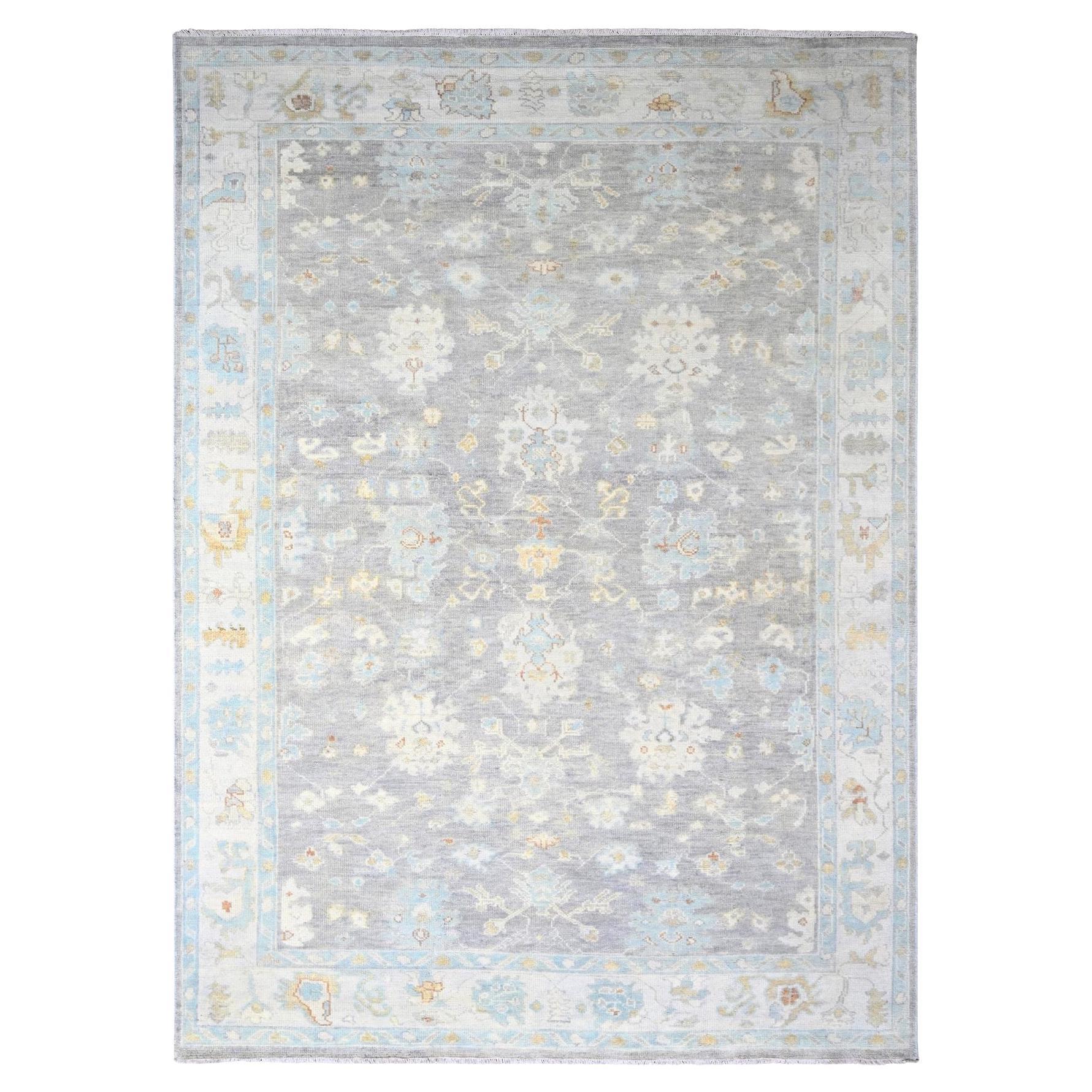 10'x14' Fossil Gray Supple Collection Tone On Tone Handgeknüpfter Teppich aus reiner Wolle im Angebot
