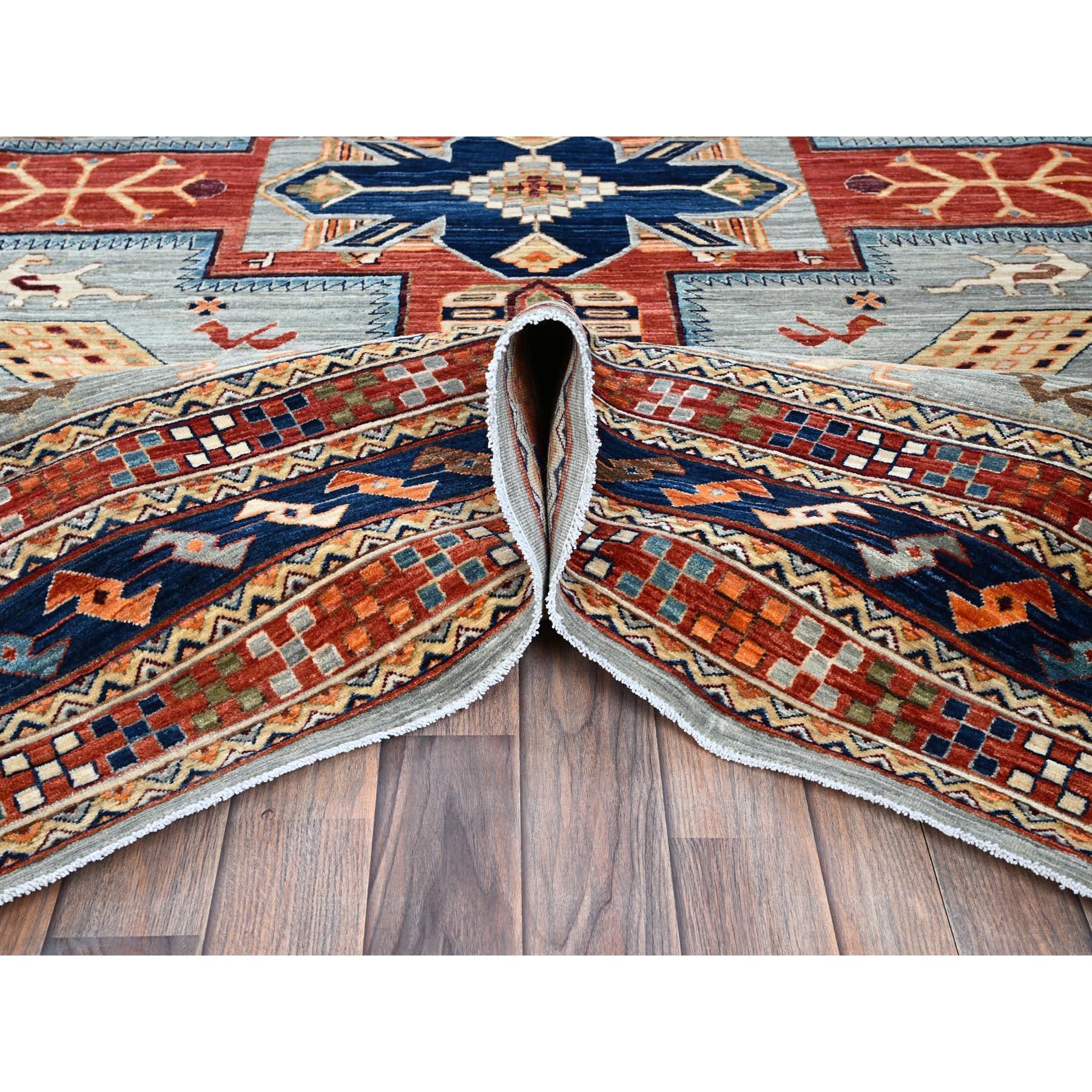 Tappeto orientale in lana annodata a mano di ispirazione armena di colore grigio 8'x9'8