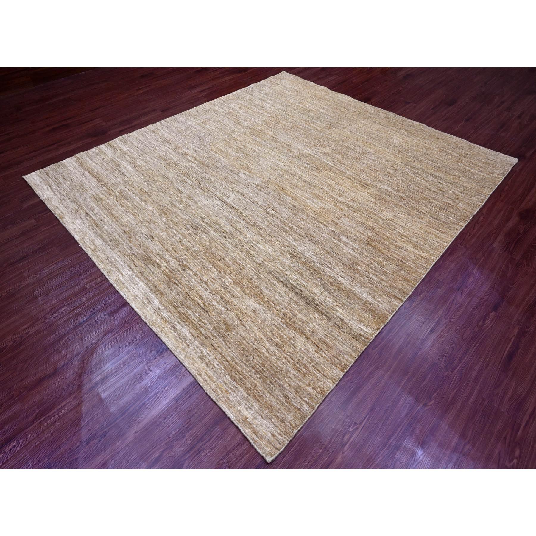 8'x9' Kupferbrauner handgesponnener Ghazni Wollteppich mit handgeknüpften Mustern (Moderne) im Angebot