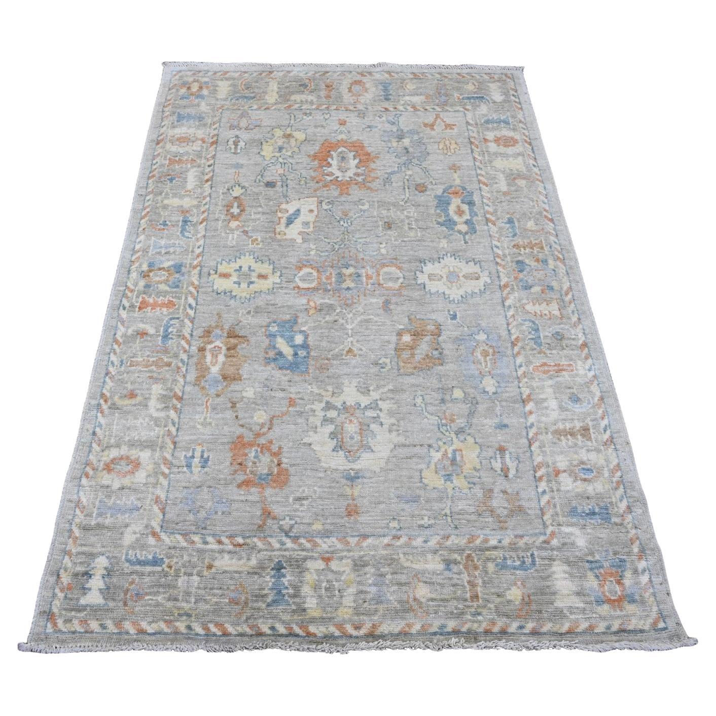 4'2 "x6' Tappeto afgano grigio di angora Oushak con motivo a foglie annodato a mano in pura lana