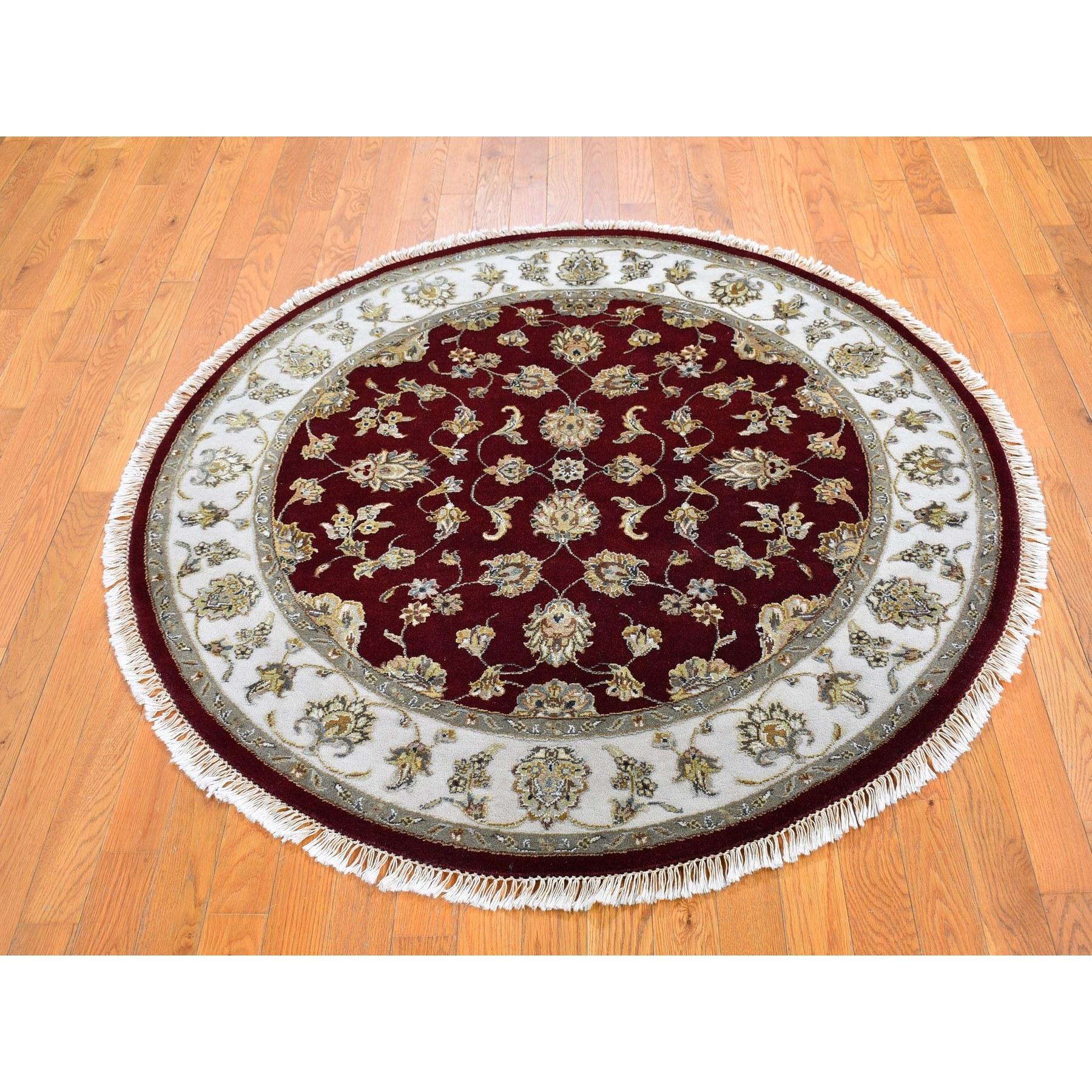 Indiano Tappeto orientale rotondo 5'x5' rosso metà lana e metà seta Rajasthan annodato a mano in vendita