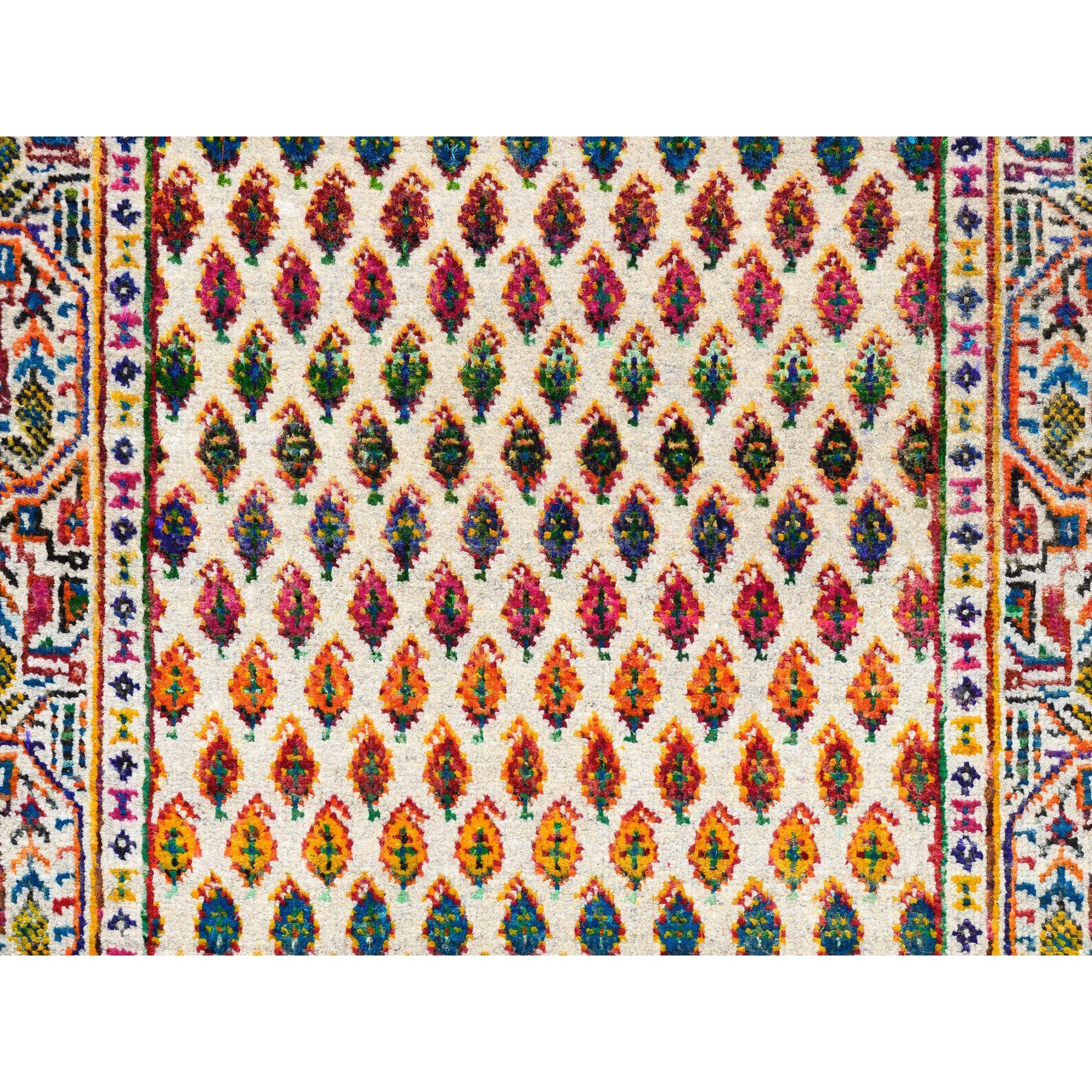 Annodato a mano Runner annodato a mano in lana colorata e seta sari di ispirazione Sarouk Mir 2'7 