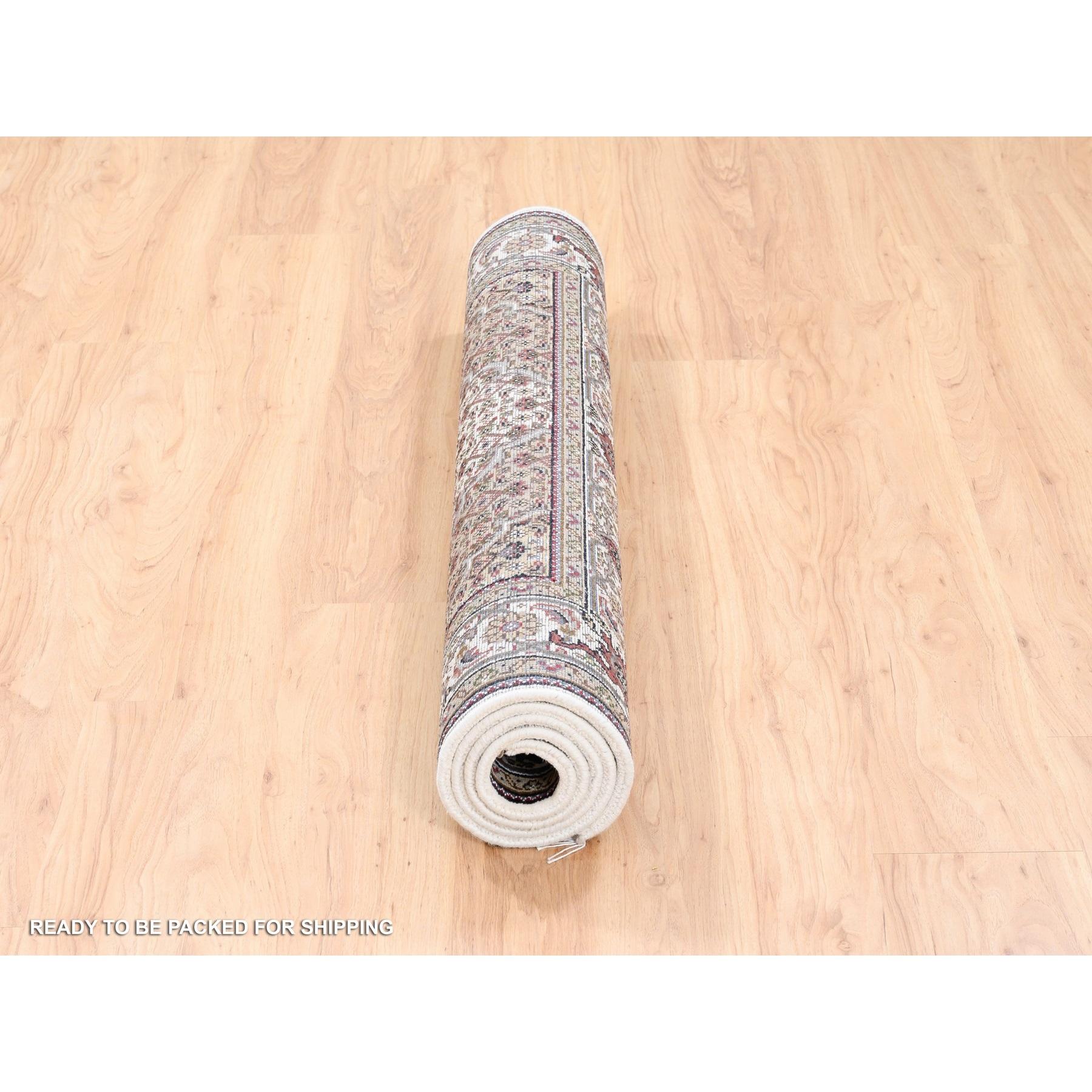 4'x6' Tabriz Mahi Fish Medaillon Design Wolle Hand geknüpft Elfenbein Teppich (21. Jahrhundert und zeitgenössisch) im Angebot