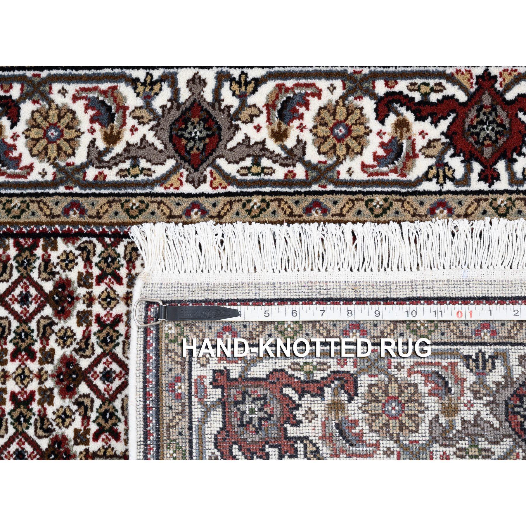 4'x6' Tabriz Mahi Fish Medaillon Design Wolle Hand geknüpft Elfenbein Teppich im Angebot 1