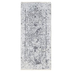 2'6 "x6' Handgeknüpfter grauer gelöschter persischer Entwurf Wolle und reine Seide Läufer Teppich