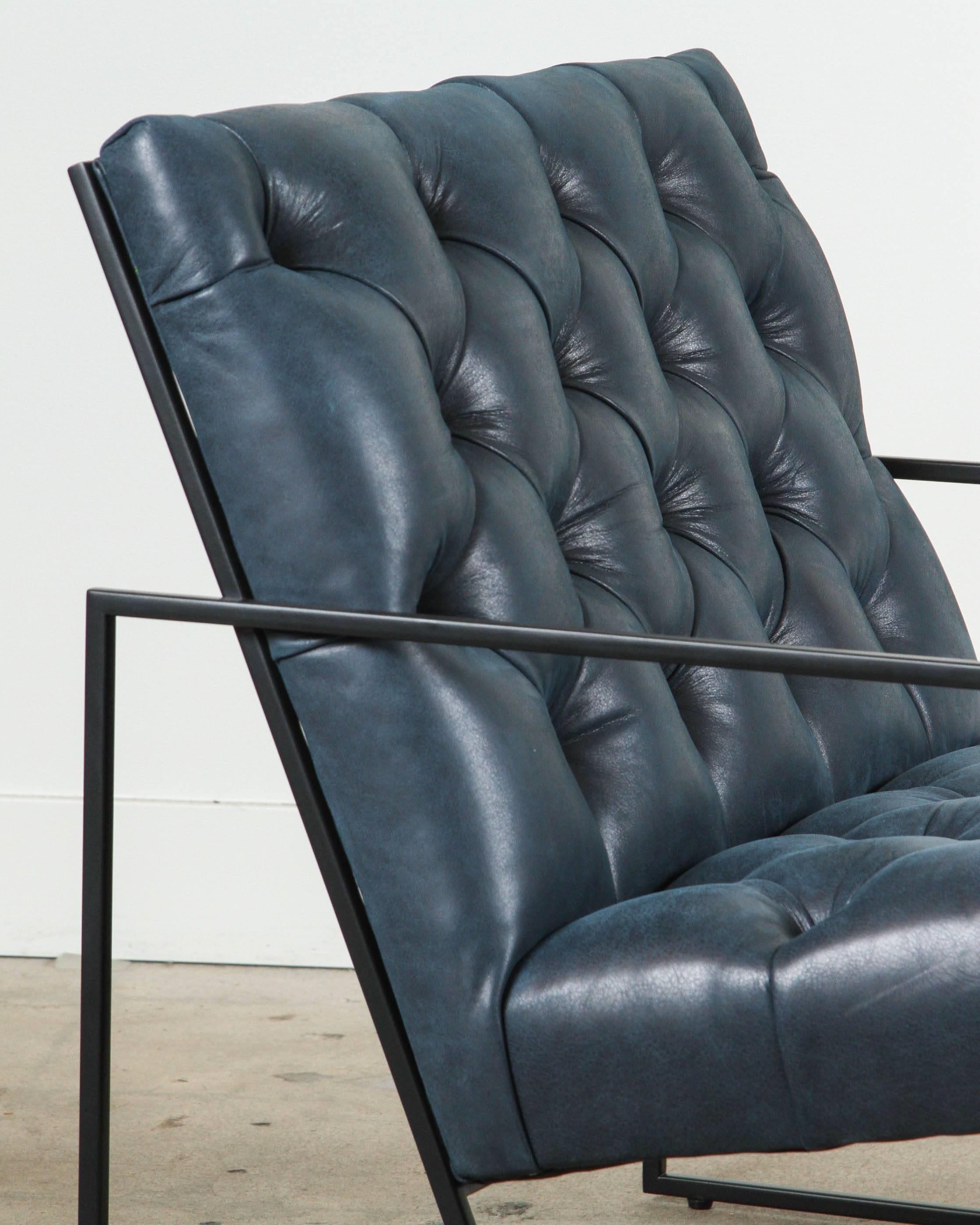 metal frame lounge chair