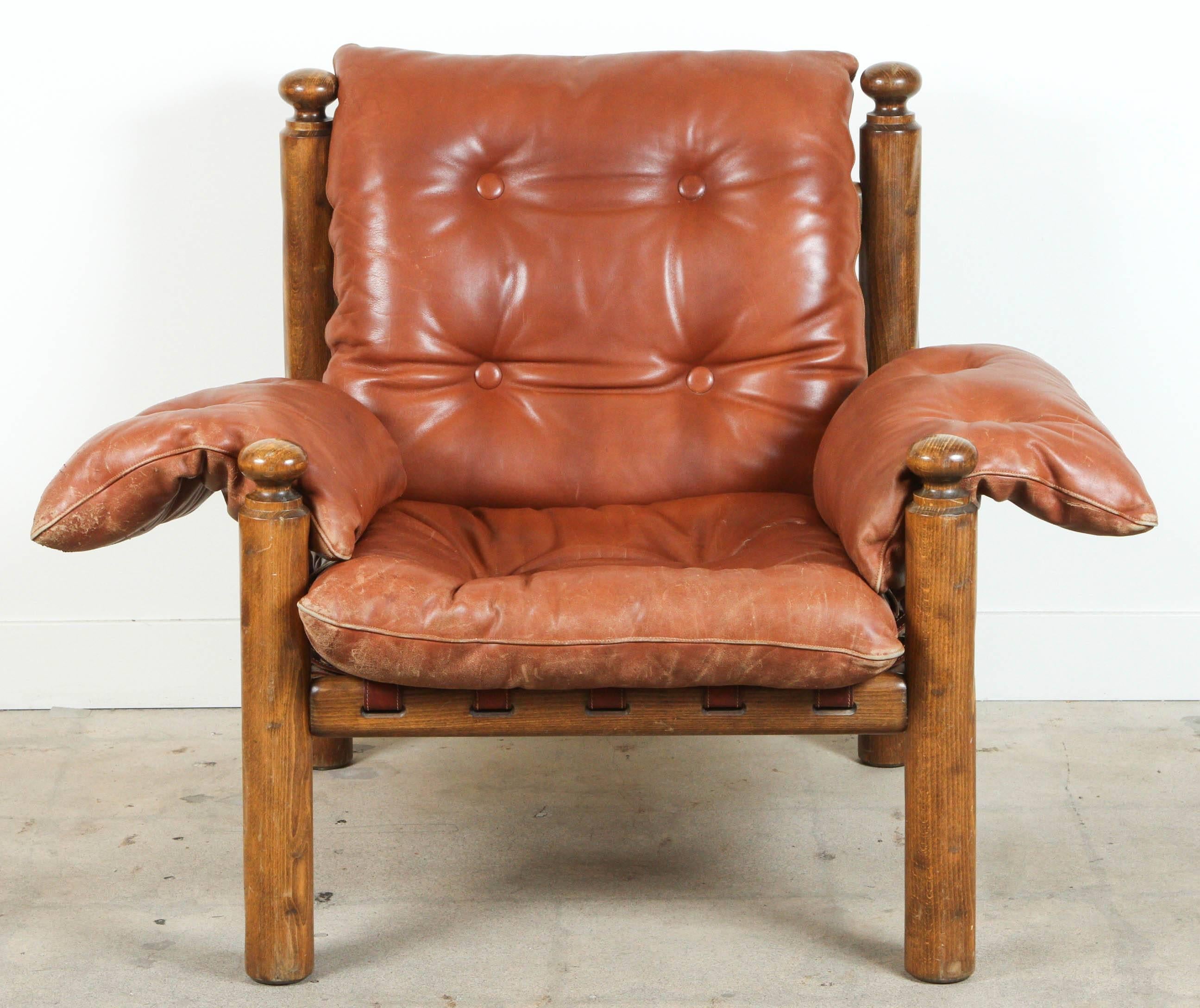 Longhi-parma Italian leather lounge chair.