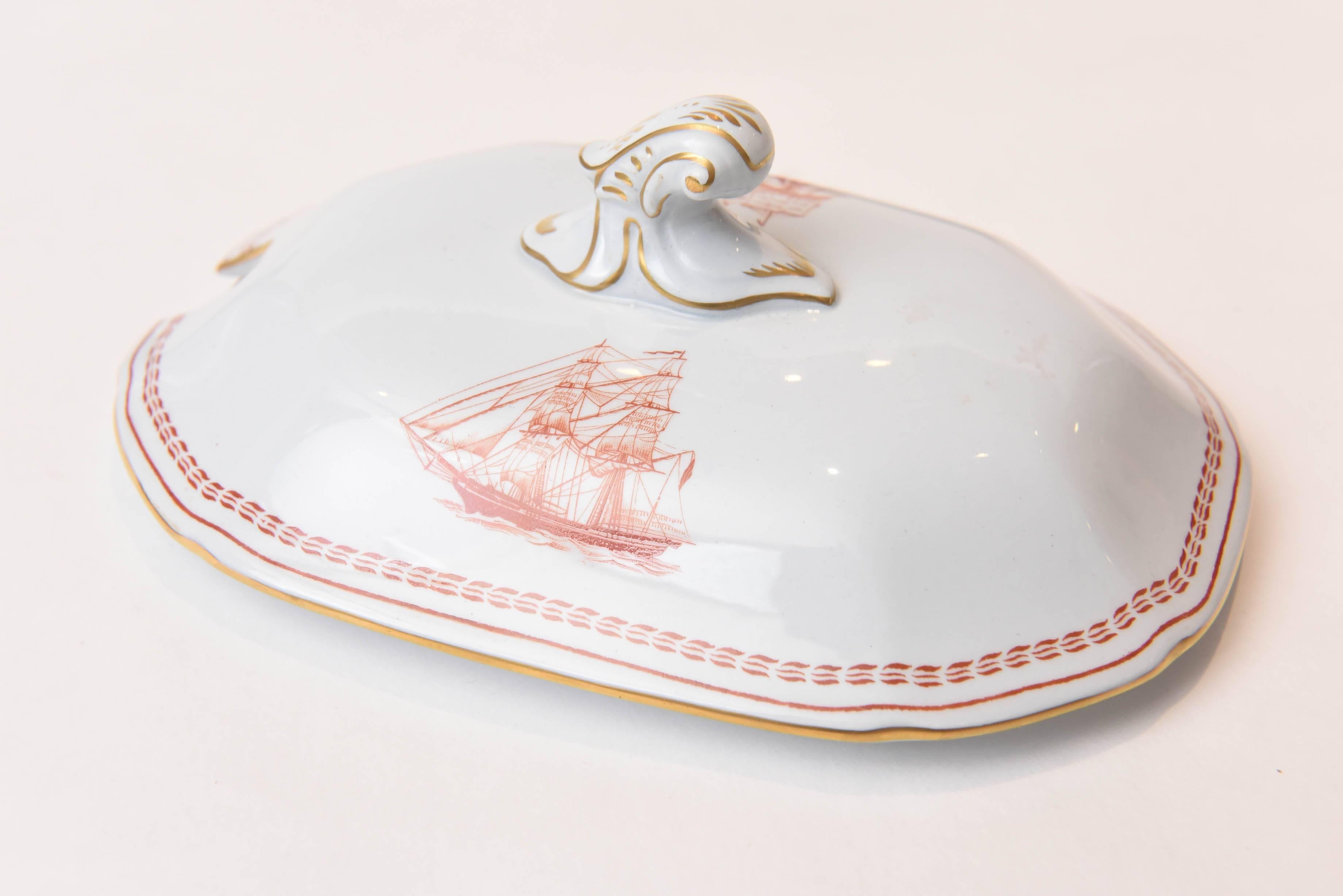 Gold Spode Tradewinds Clipper Ship Red Chinese Export Style Sauce Tureen and Stand