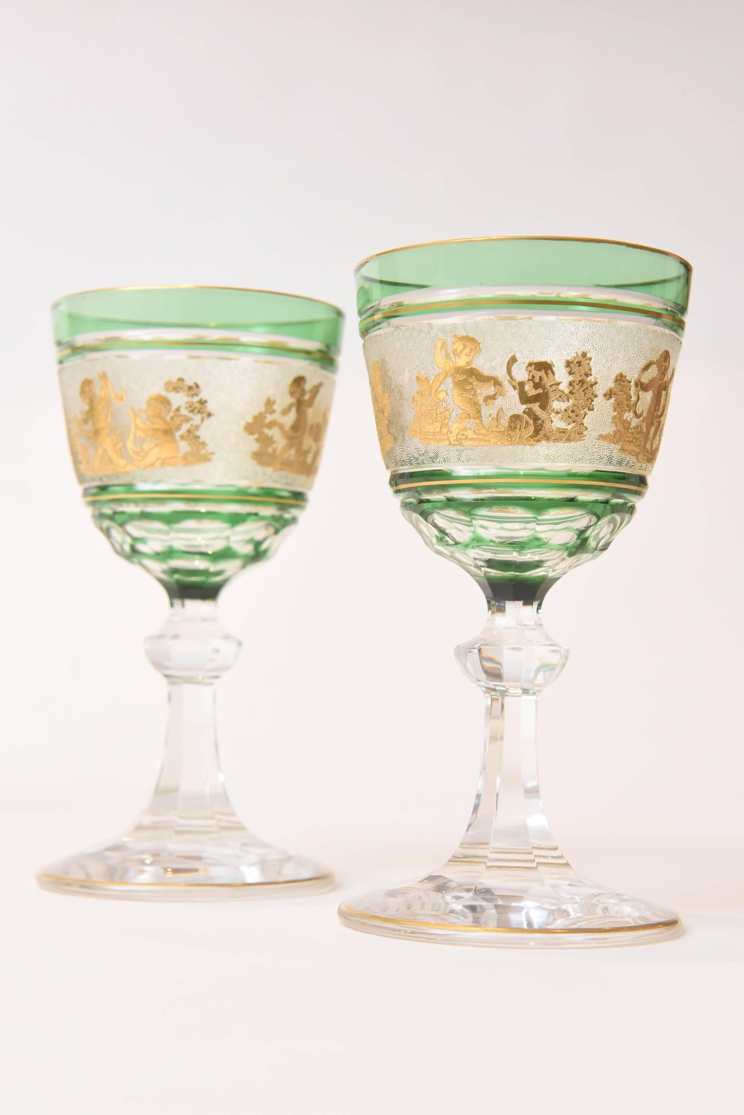 Set of Six Val St Lambert Green and Gold Cameo Figures Fine Crystal Wine Glasses 2