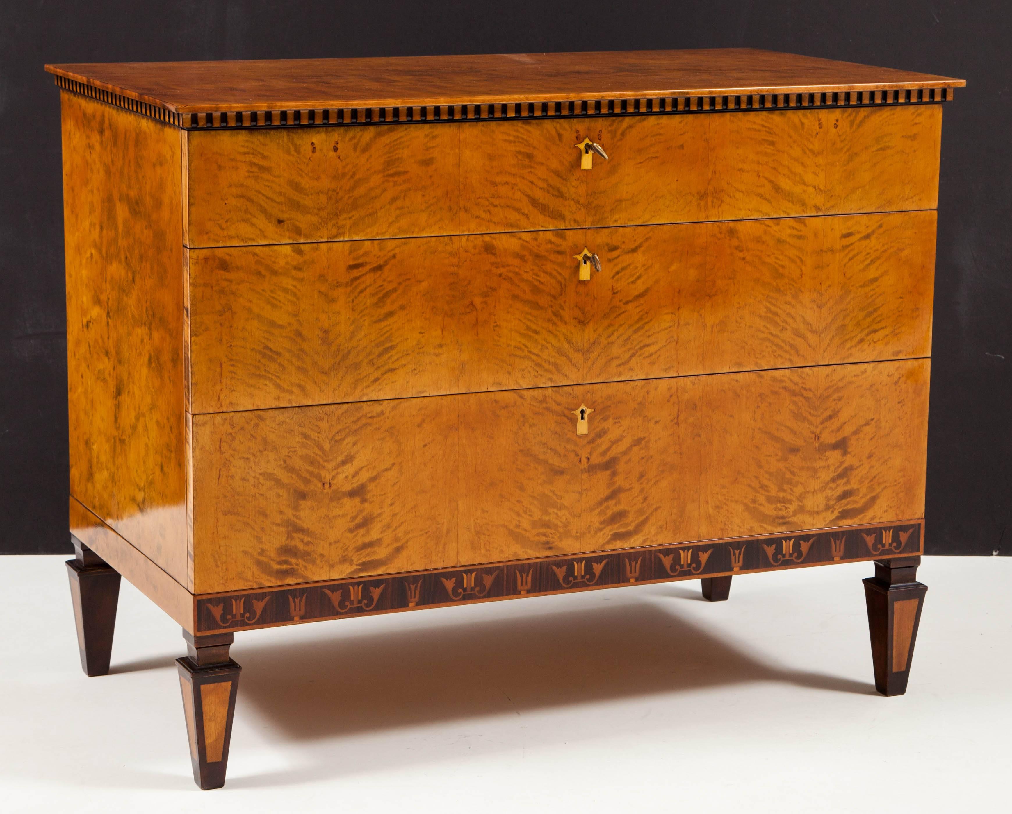 Swedish Grace Chest of Drawers In Excellent Condition In New York, NY