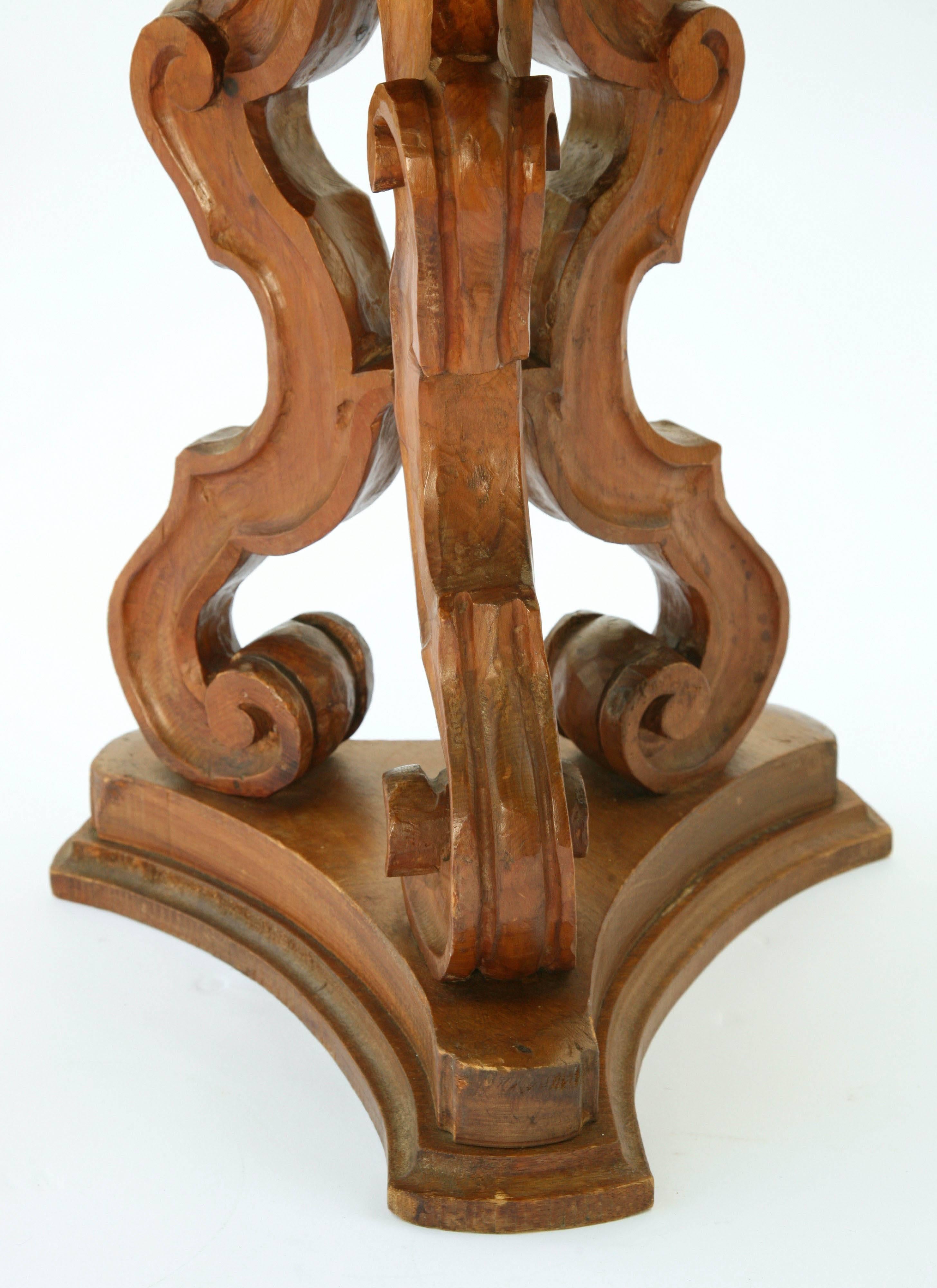 Carved Italian Gueridon with Carved Scrolling Legs For Sale 2