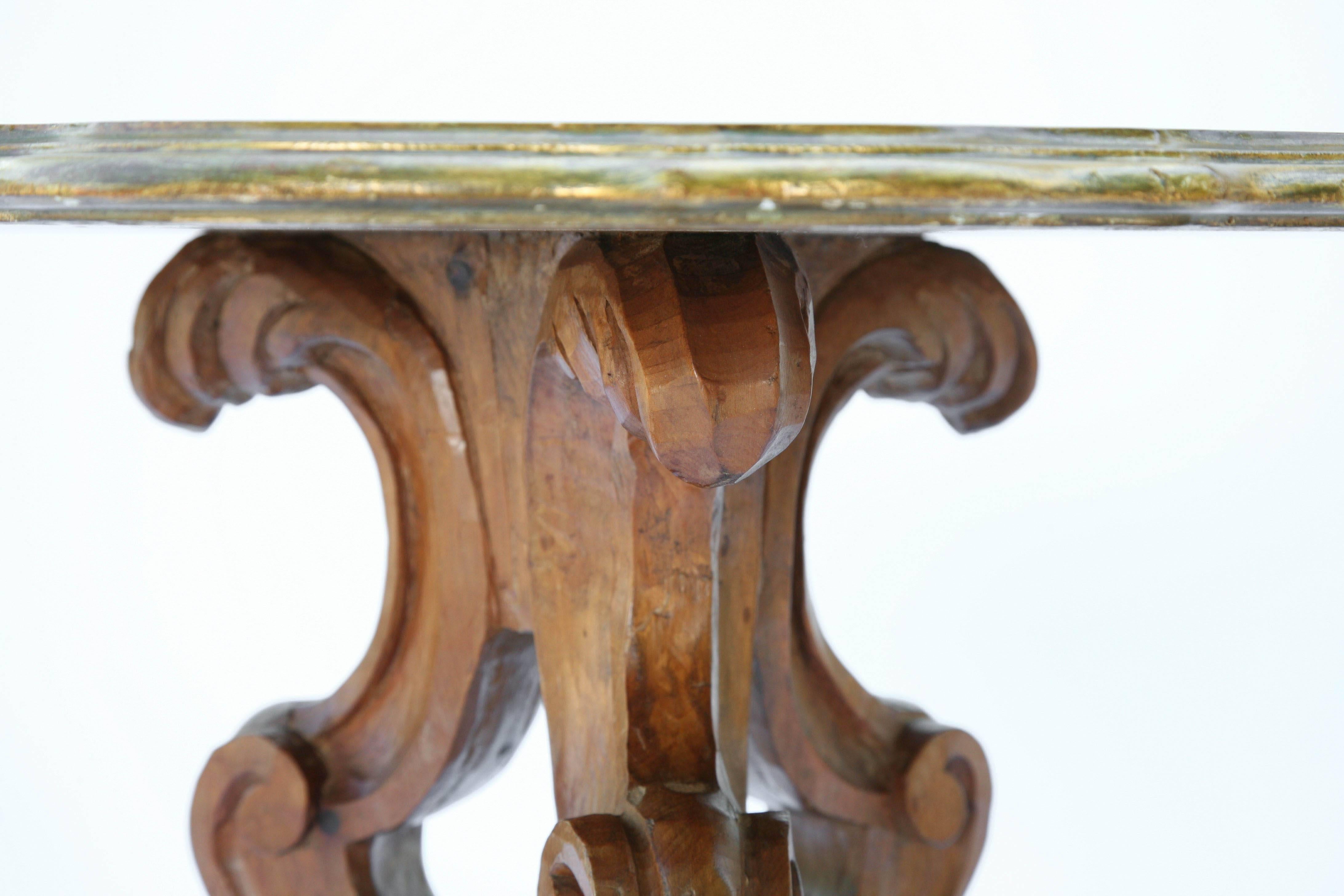 Carved Italian Gueridon with Carved Scrolling Legs For Sale 3