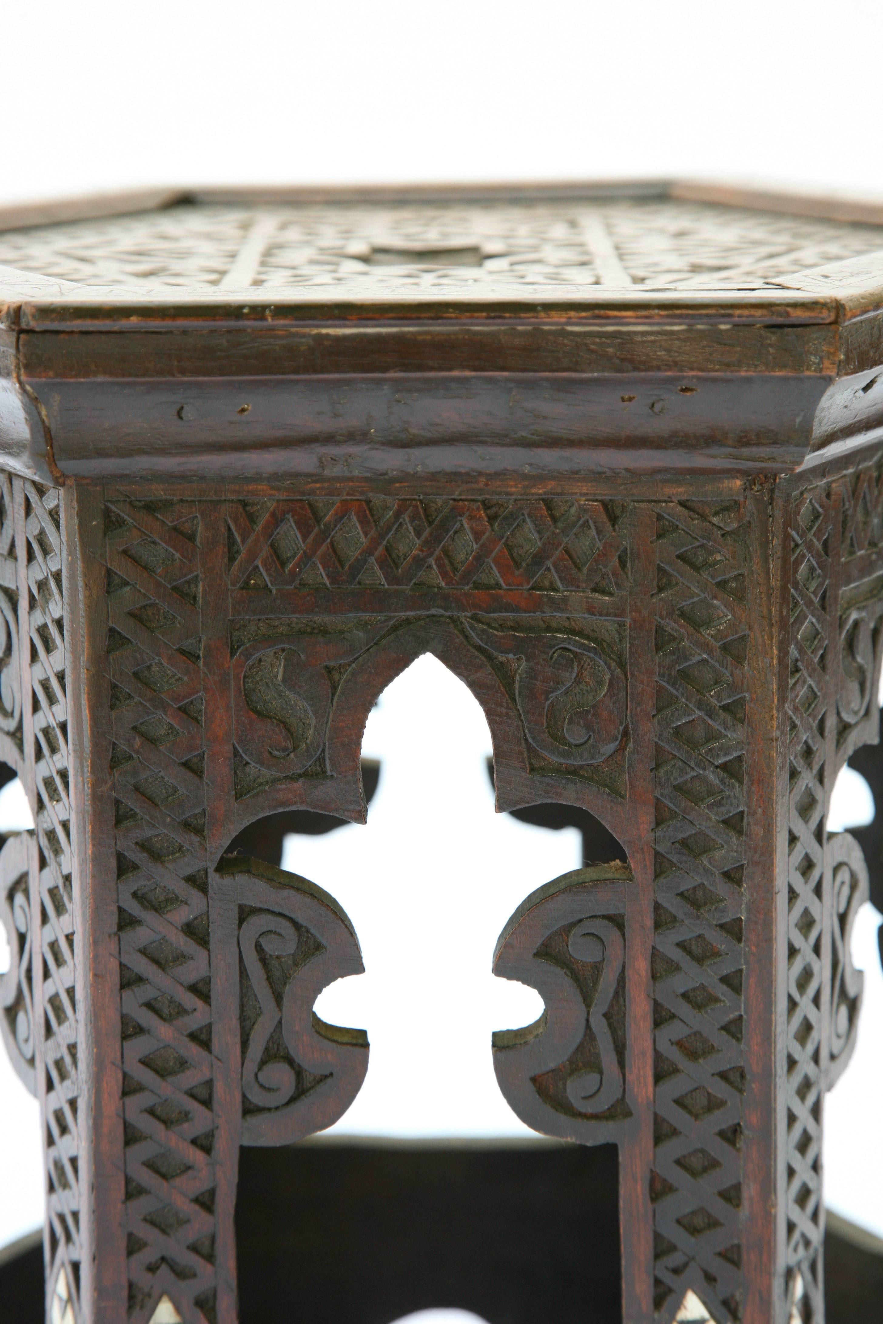19th Century Anglo-Indian Accent Table
