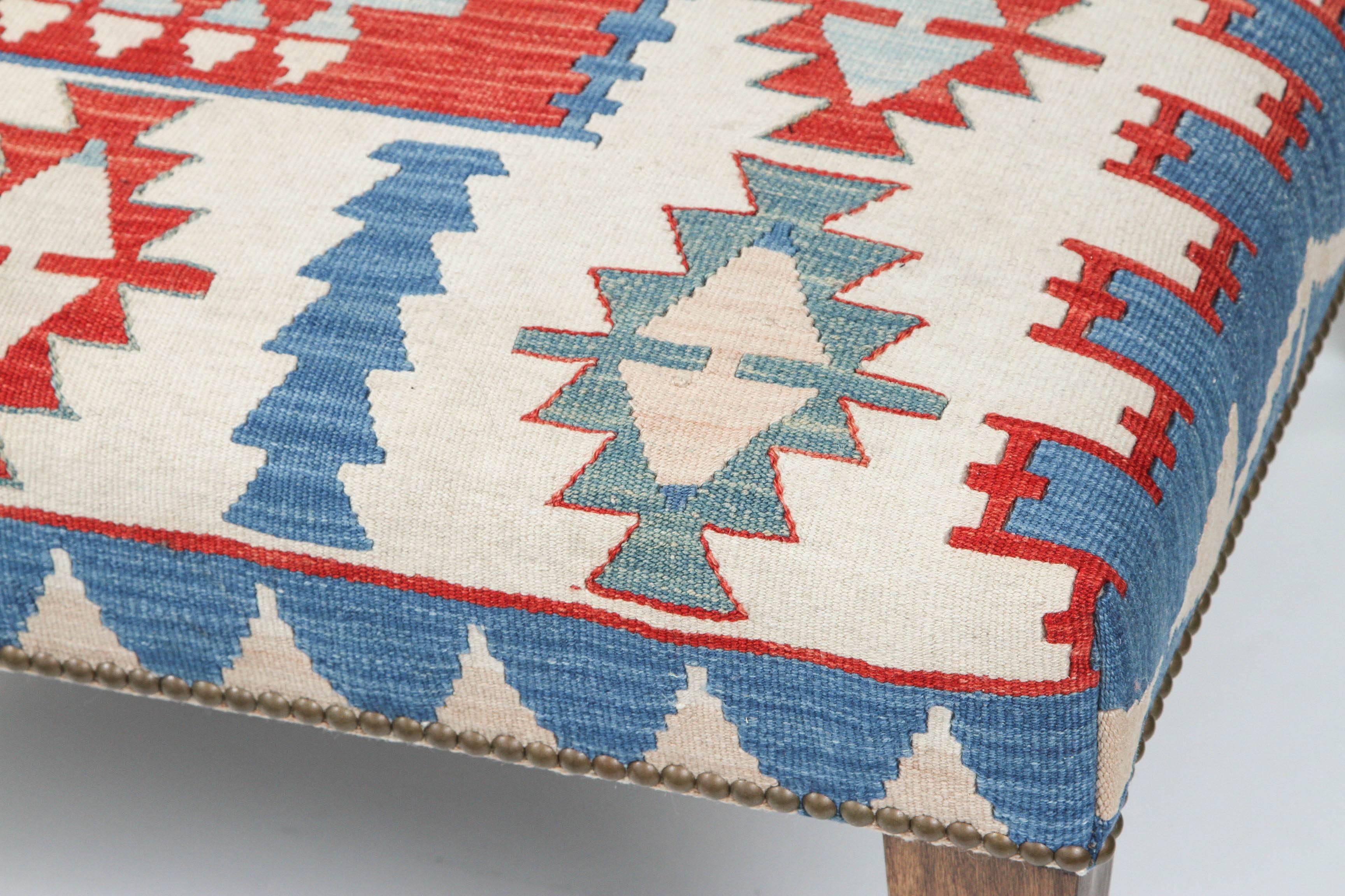 Vintage Kilim Rug Ottoman with Walnut Legs In Excellent Condition In Pasadena, CA