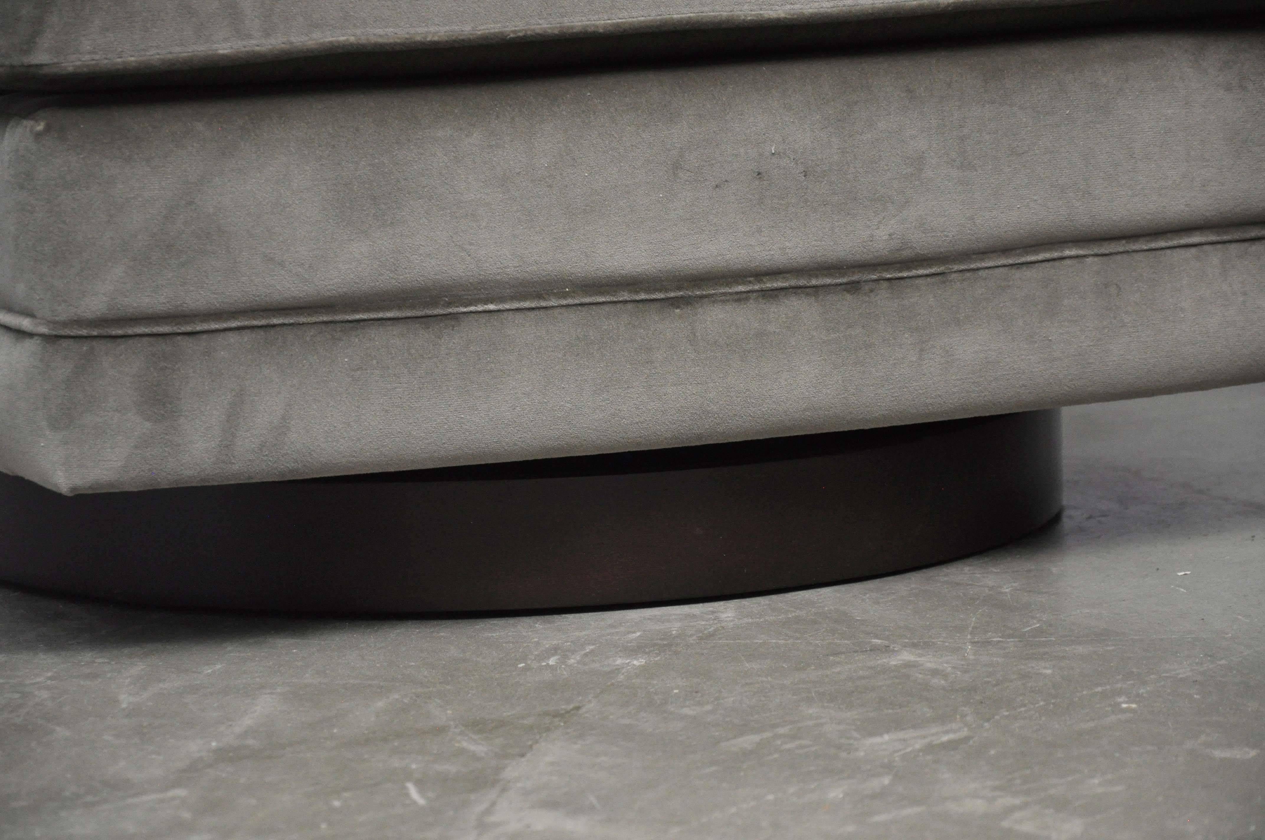 Mid-Century Modern Milo Baughman Swivel Chairs in Grey Velvet