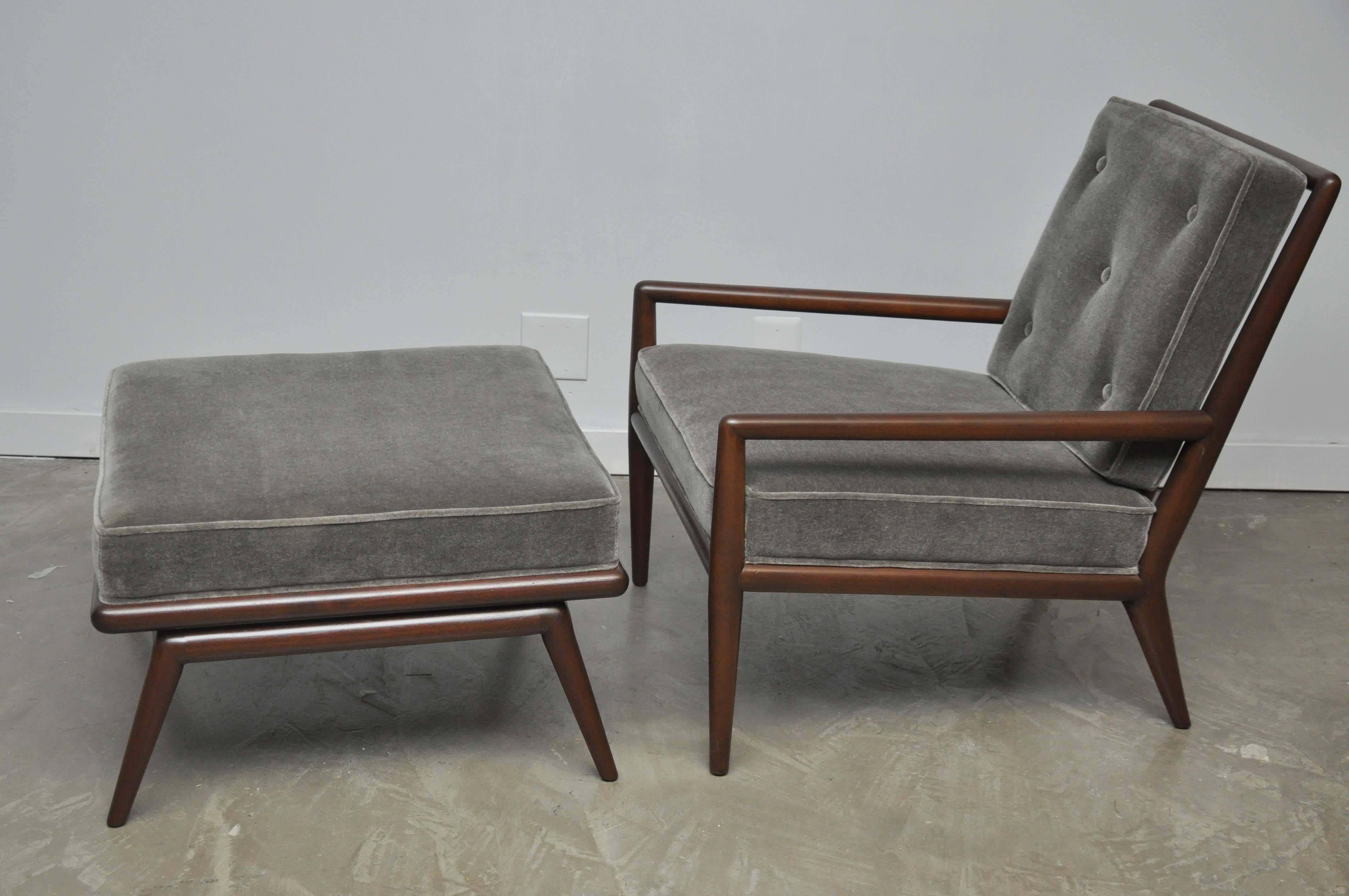 Mid-Century Modern T.H. Robsjohn-Gibbings Lounge Chairs with Ottomans