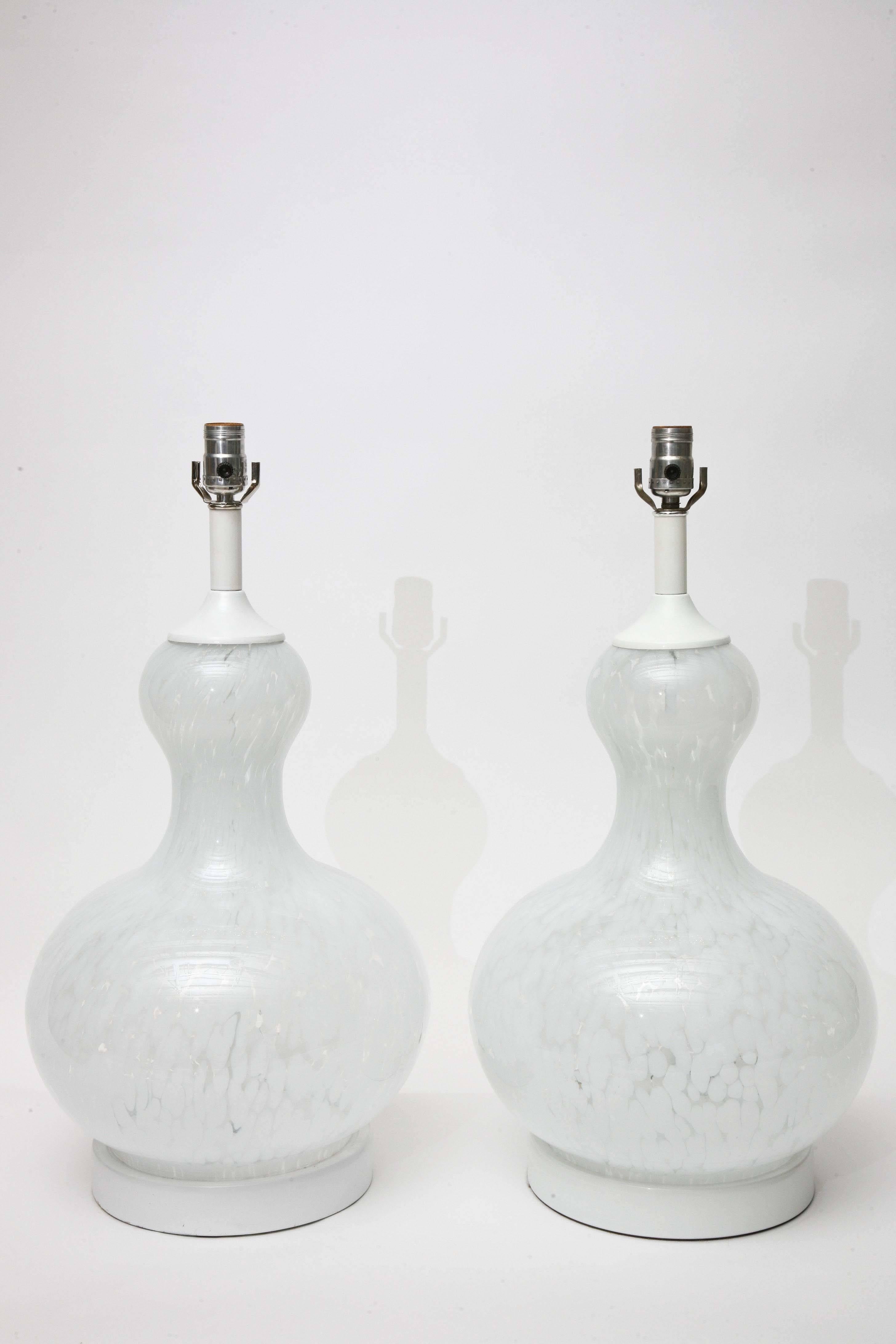 White and clear mottled lamps in handblown Murano glass with original painted metal necks and bases, circa 1970. Measurements below are too top of socket.