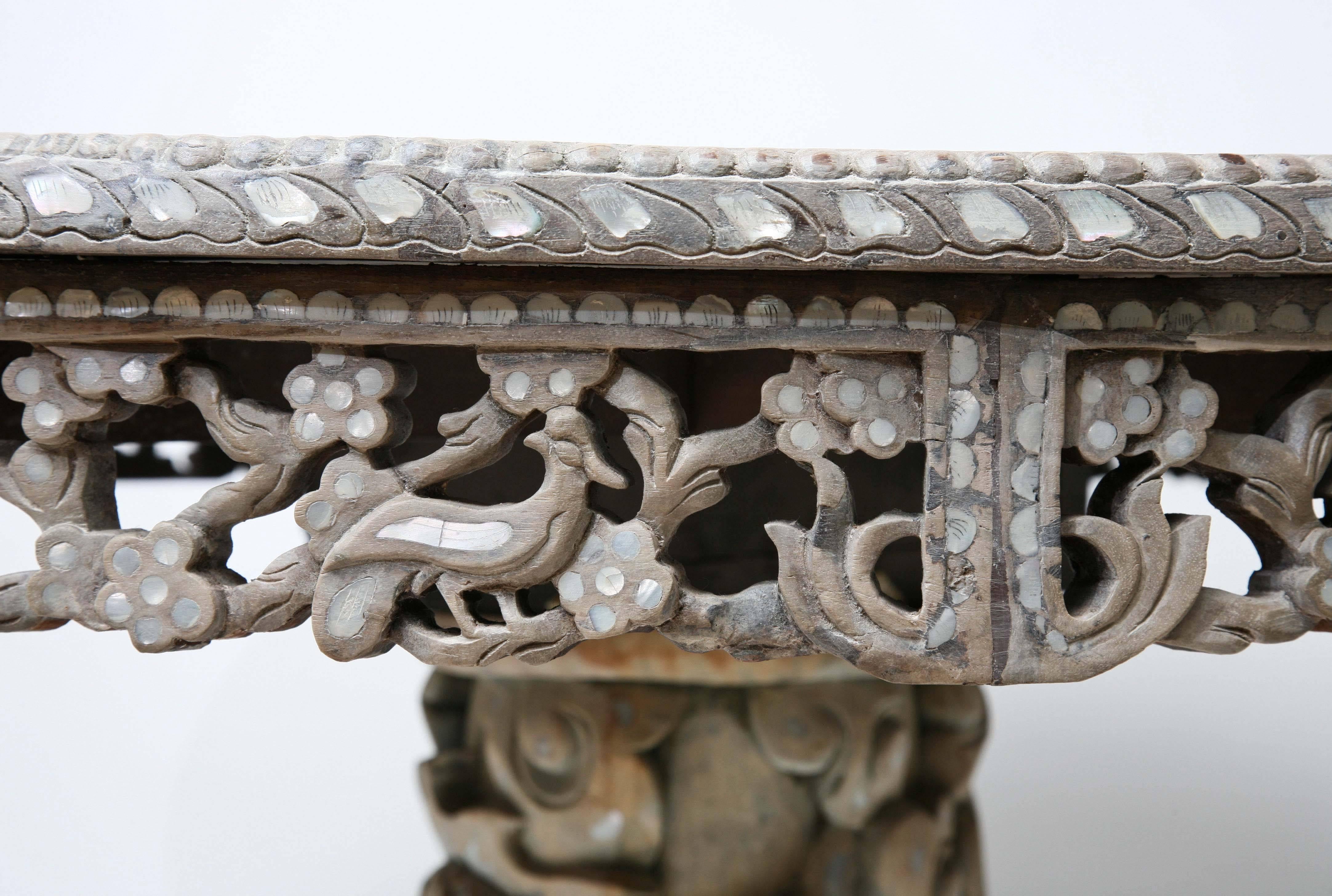 Hand-Carved Finely Carved Chinese Center Table with Mother-of-Pearl Inlays and Marble Top