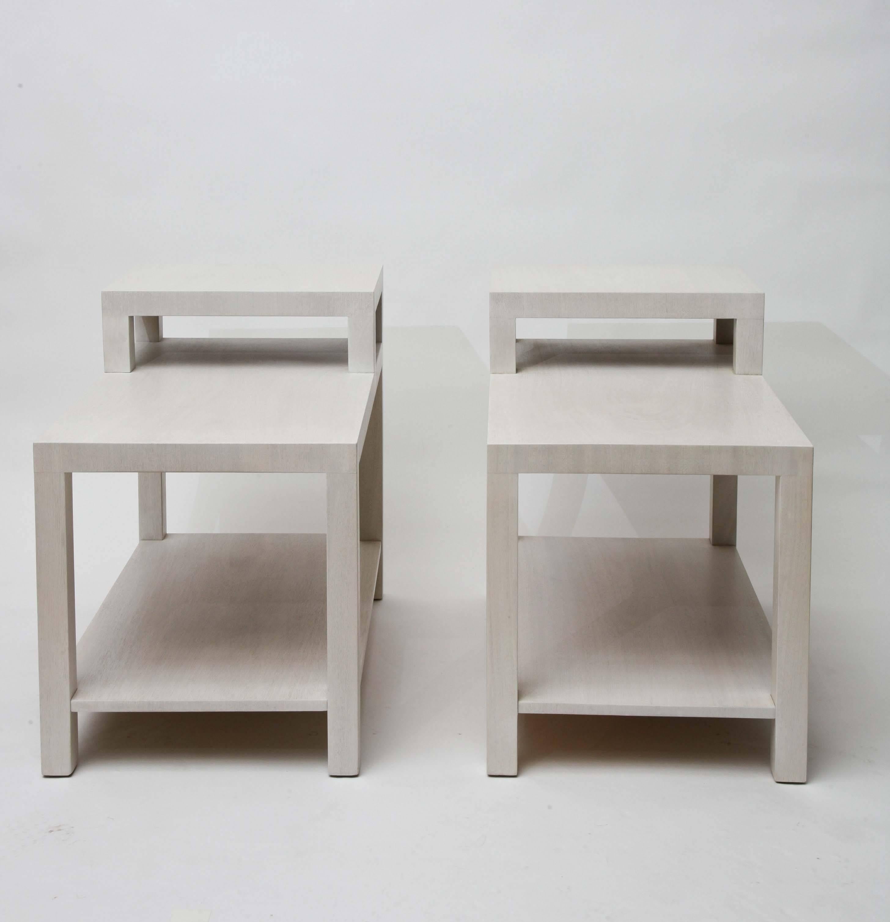 Mid-Century Modern Pair of Bleached Mahogany End Tables by T.H. Robsjohn-Gibbings for Widdicomb