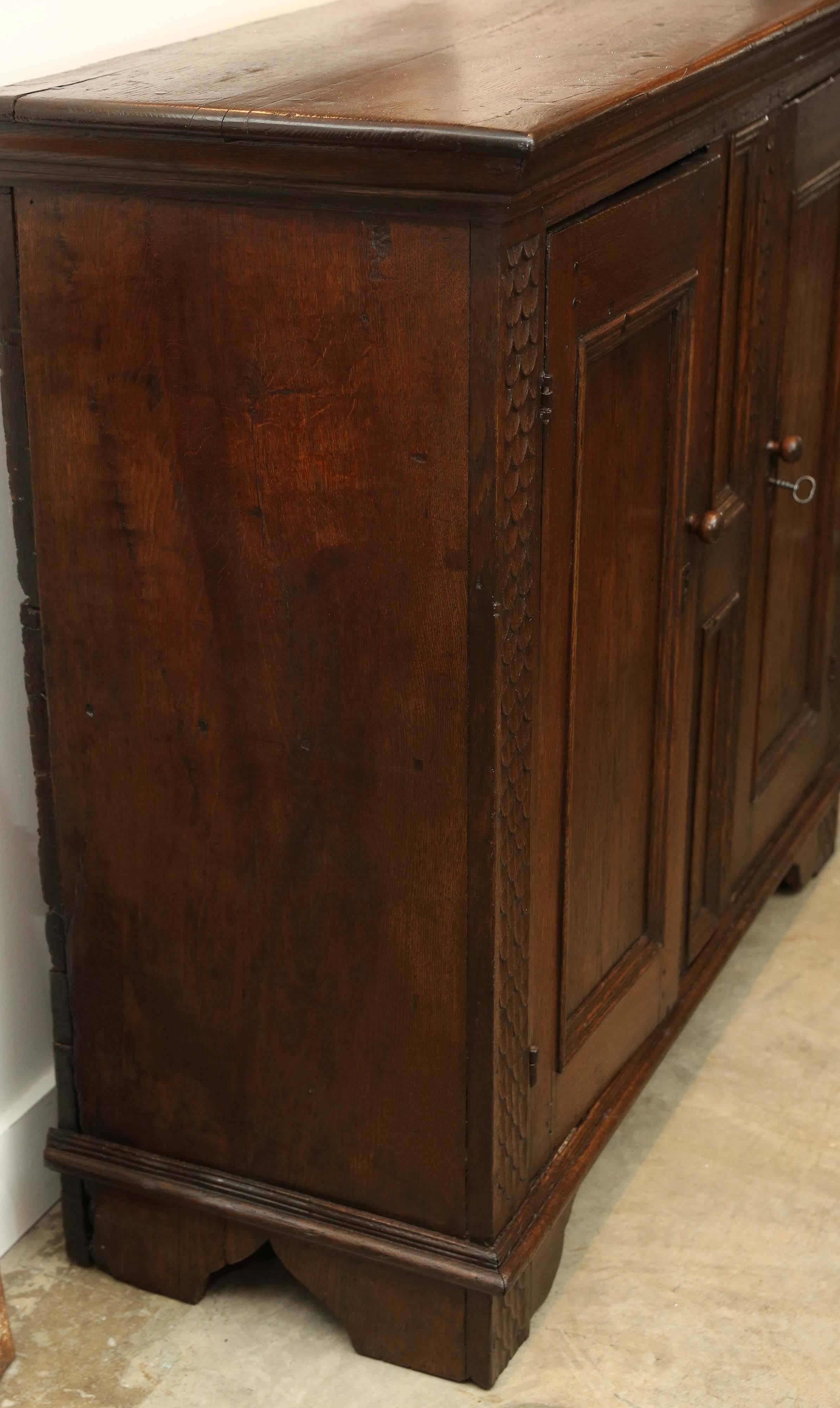 17th Century Oak Cabinet In Excellent Condition In Houston, TX