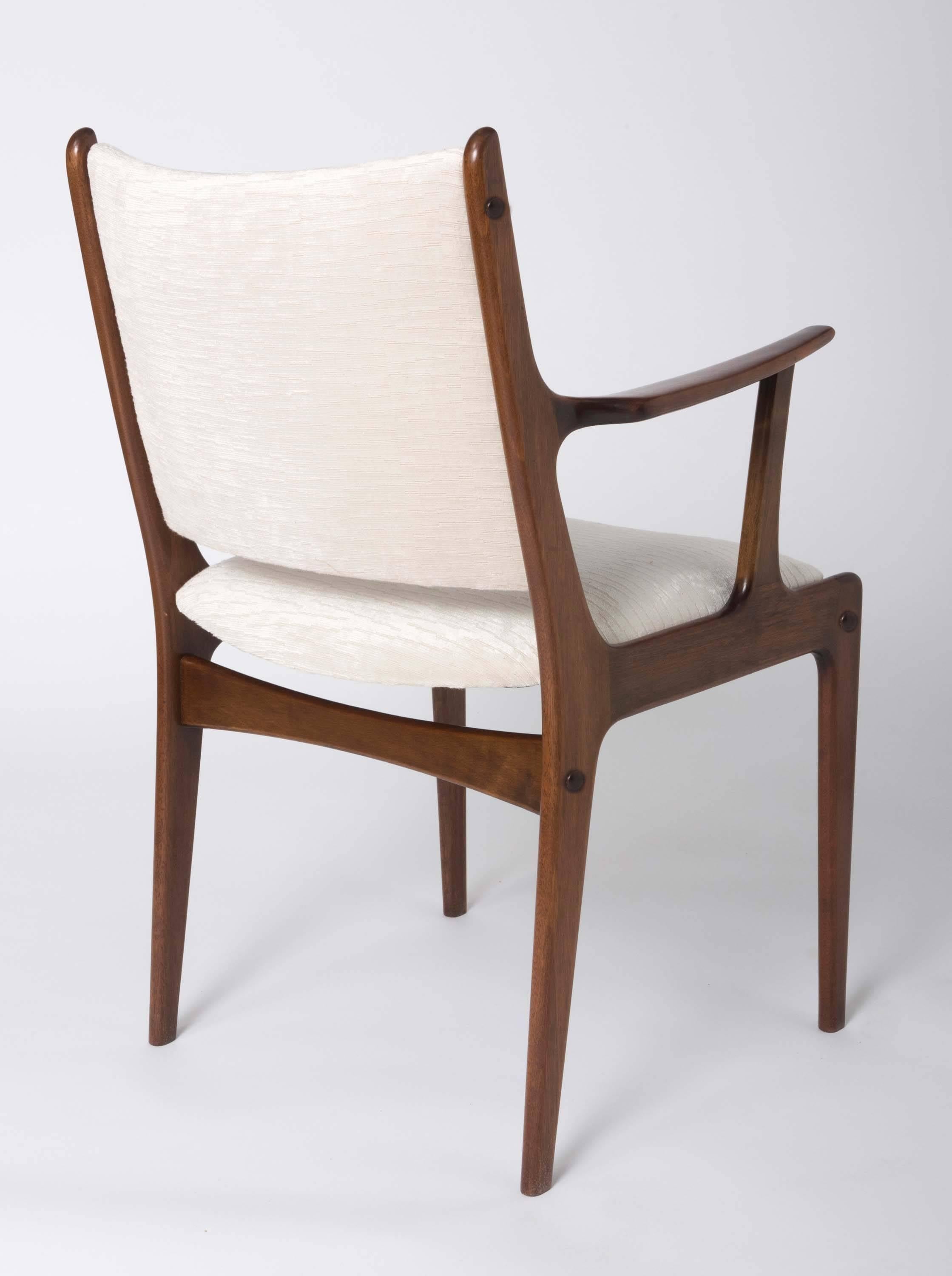 Danish Johannes Andersen set of 12 rosewood chairs, Denmark circa 1960 For Sale