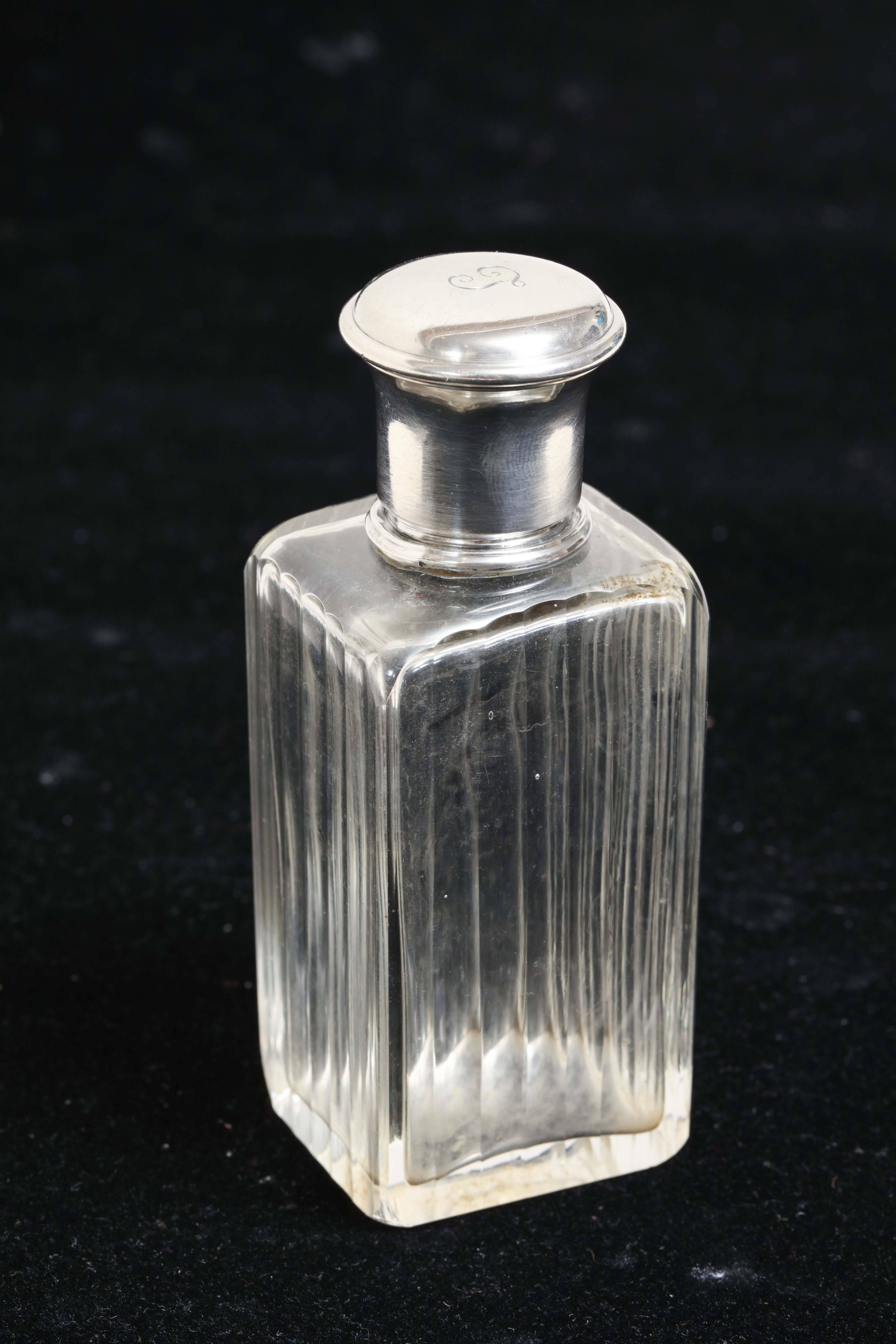 Gustave Keller Freres French Art Deco Sterling Silver & Crystal Scent Bottle In Excellent Condition In New York, NY