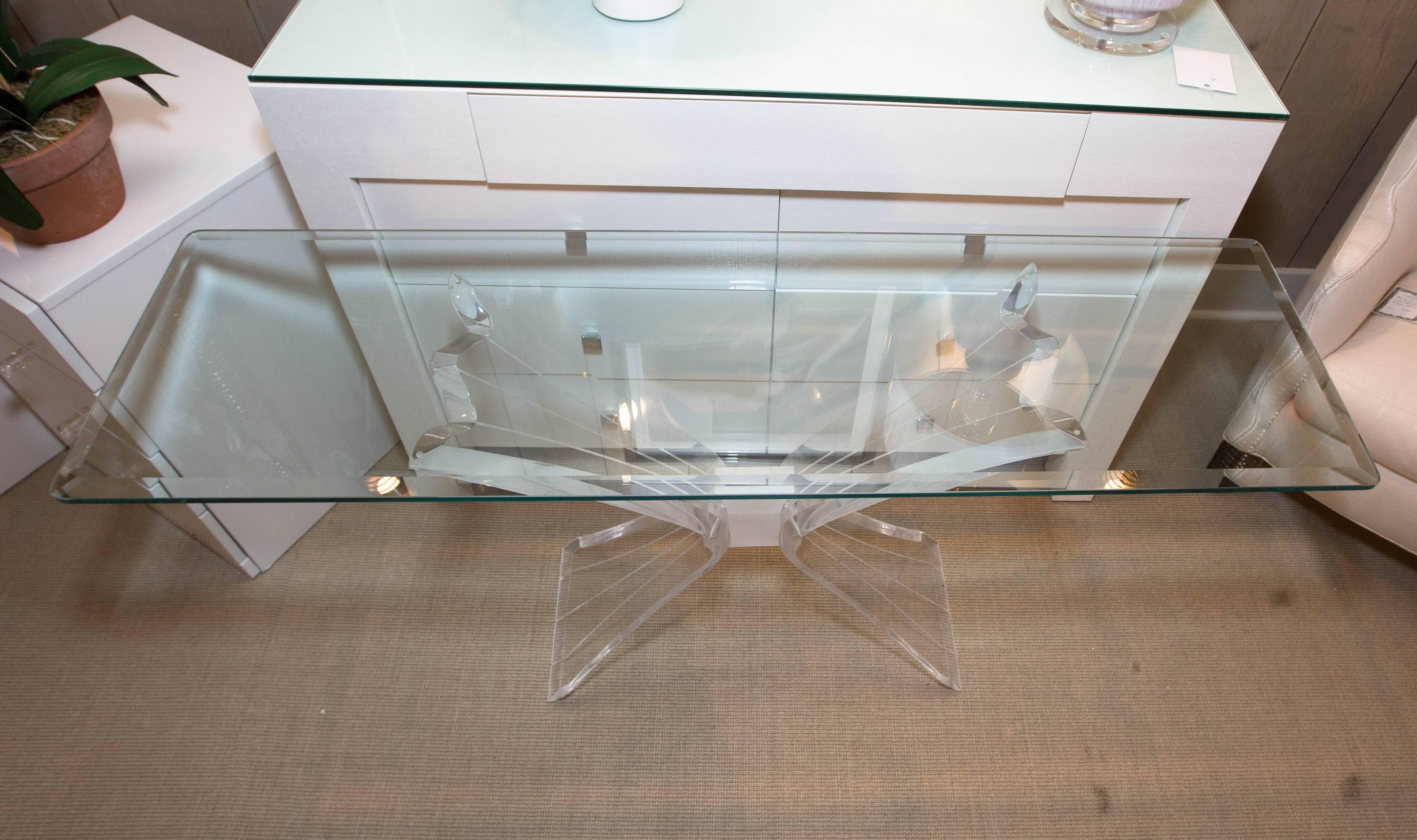 Attractive Mid-Century Console with Beveled Glass Top and Butterfly Lucite Base For Sale 3