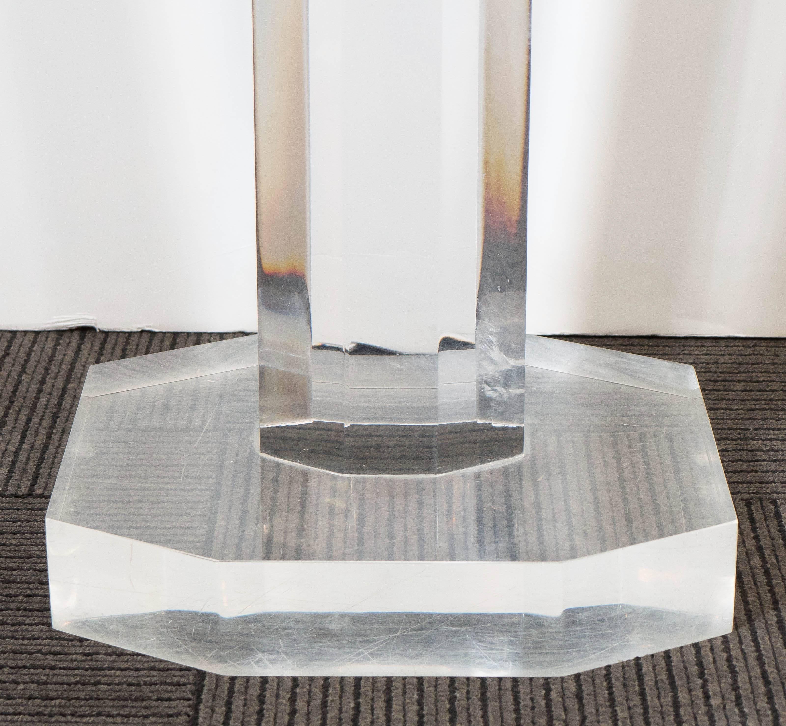Octagonal Pedestal in Lucite In Good Condition In New York, NY