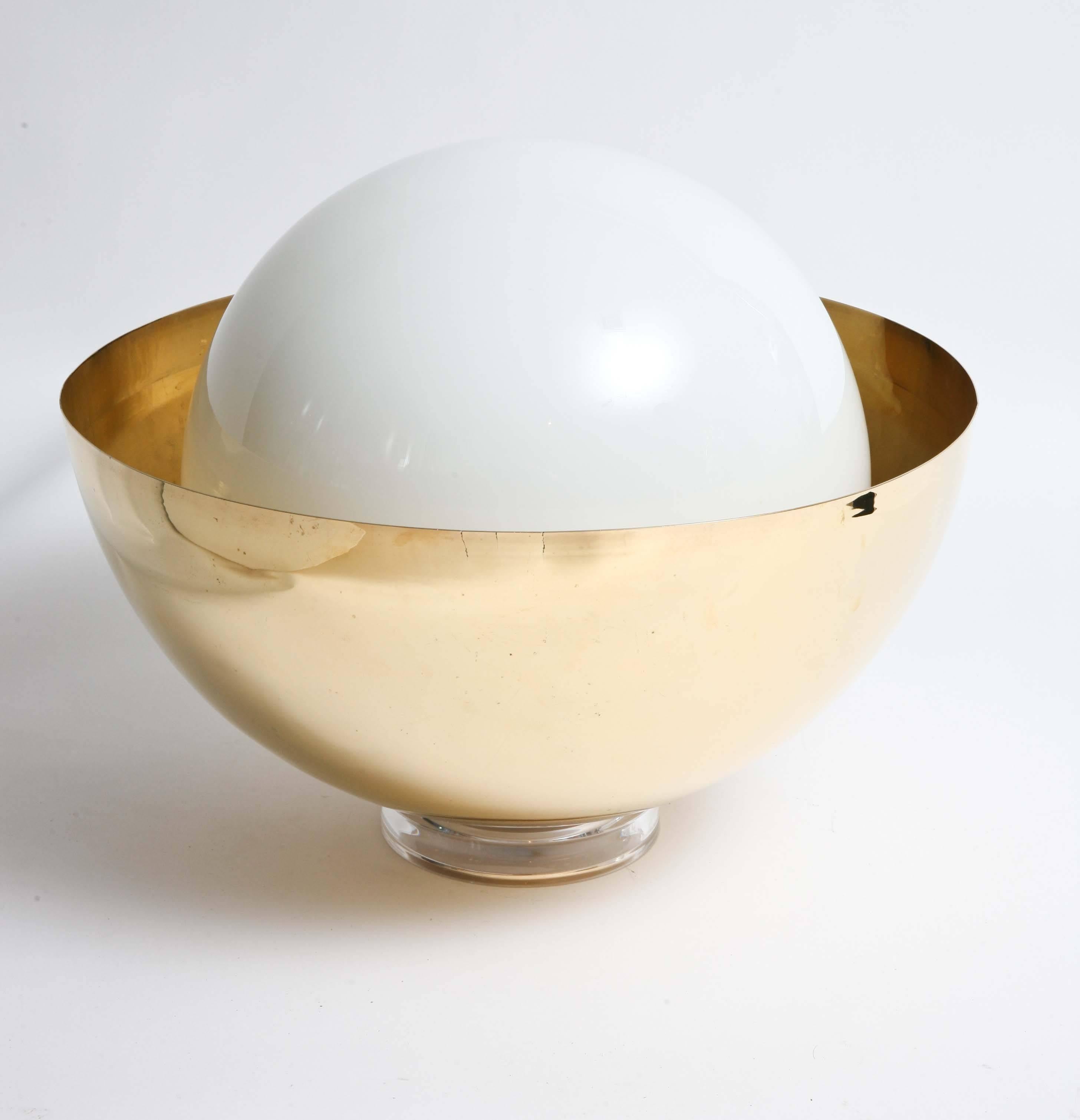 Polished Mid-Century Modern Italian Stilnovo Brass/Glass Globe Table Lamp