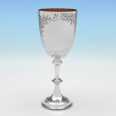 Calice vittoriano in argento sterling inciso realizzato a Londra nel 1890