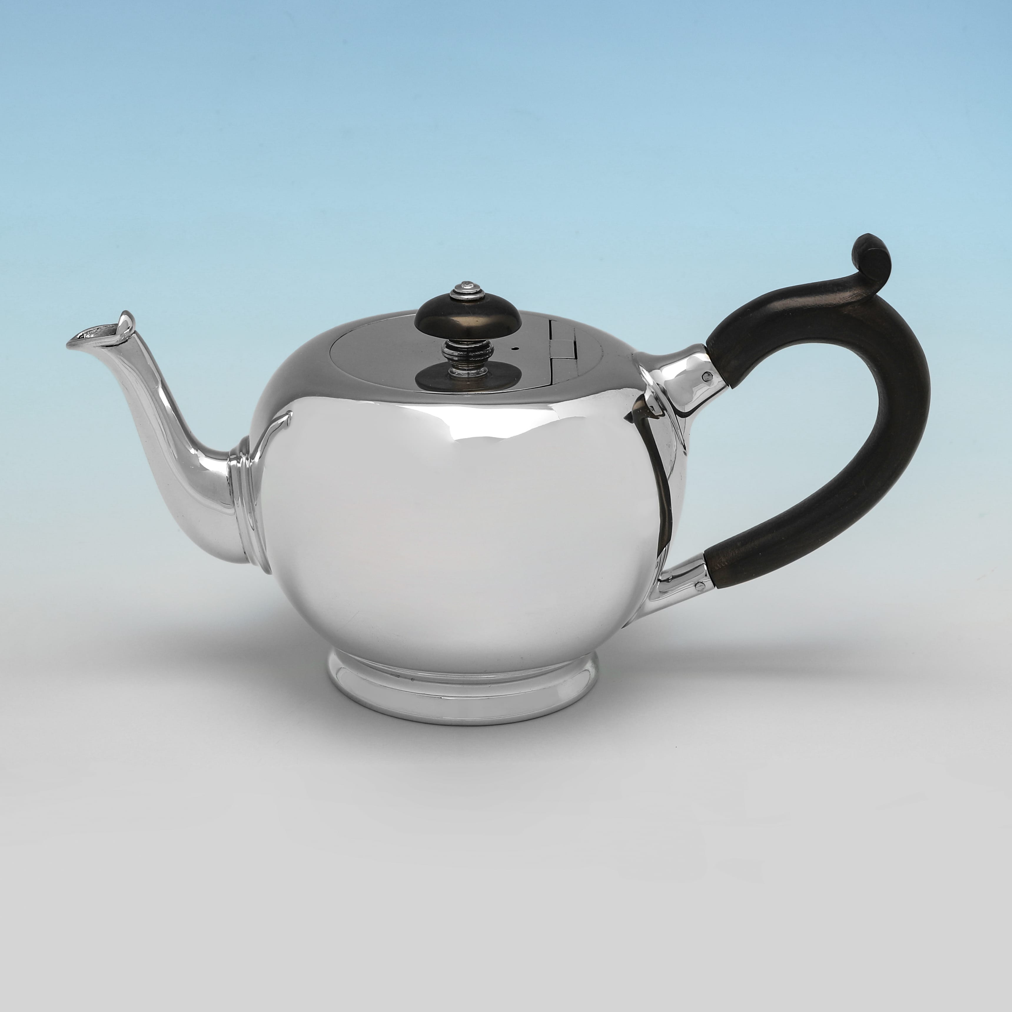 Antique sterling silver teapot made in Birmingham in 1924