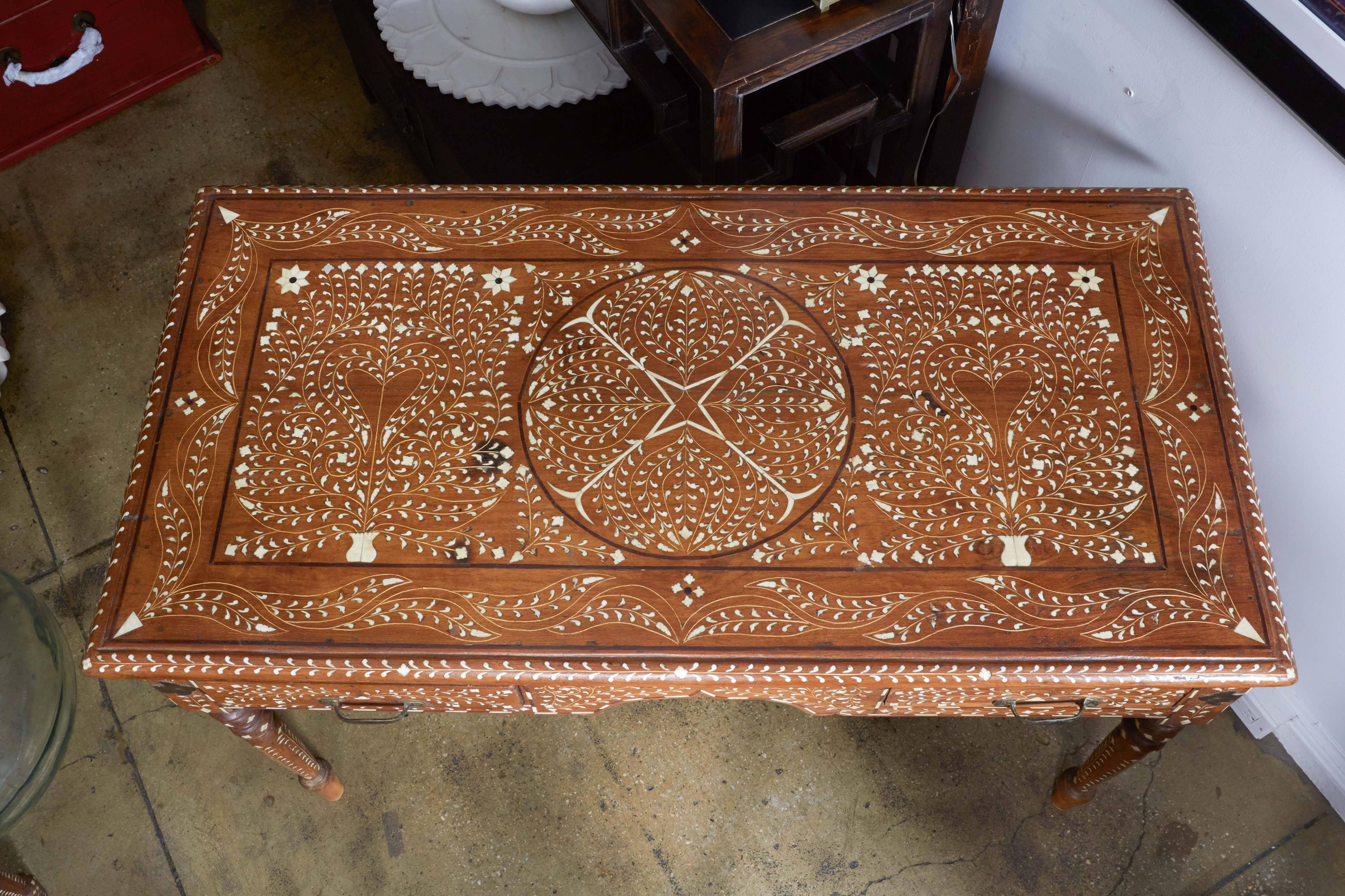 Inlaid Desk In Excellent Condition In New York, NY