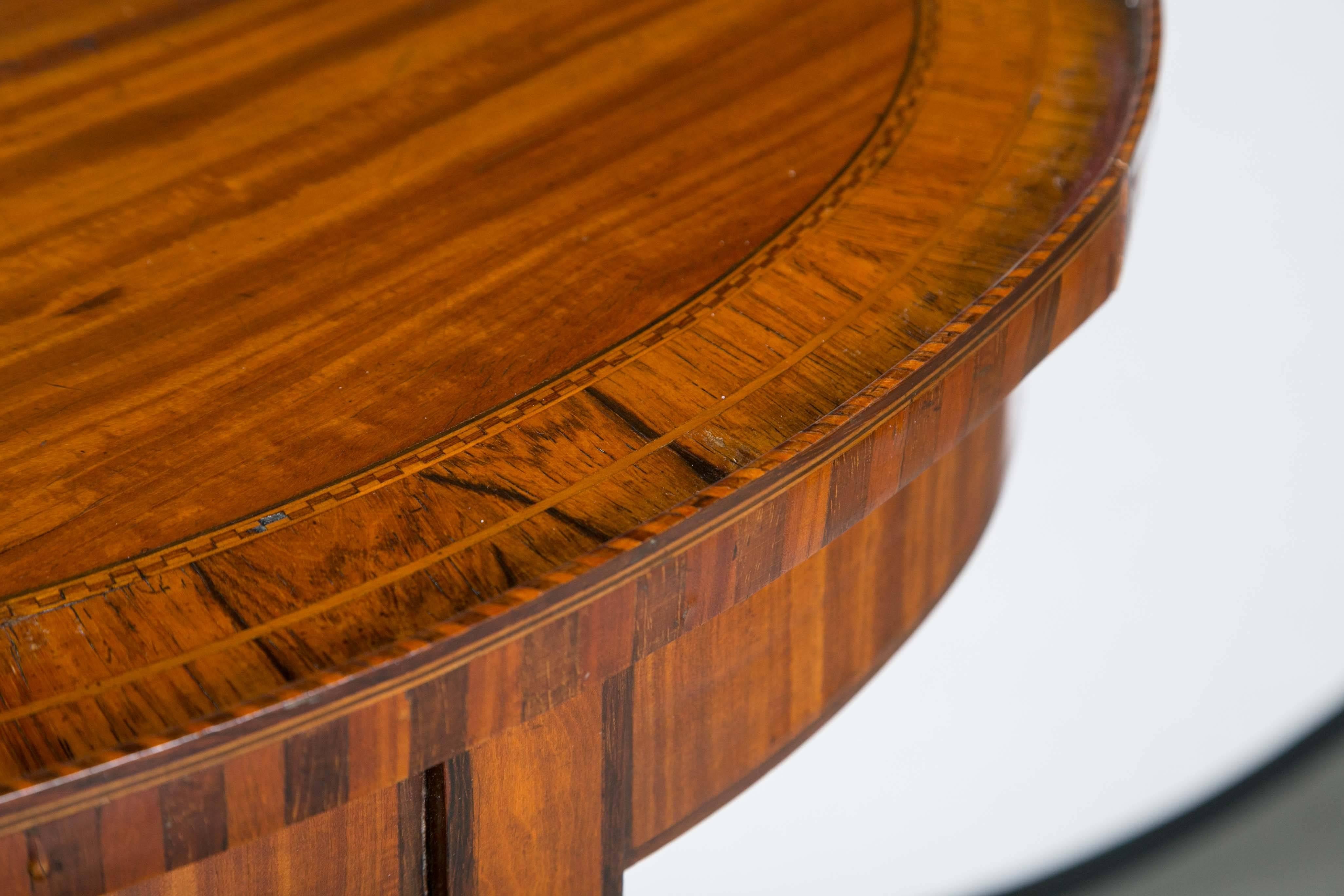 English 19th Century Adams Style Oval Table For Sale
