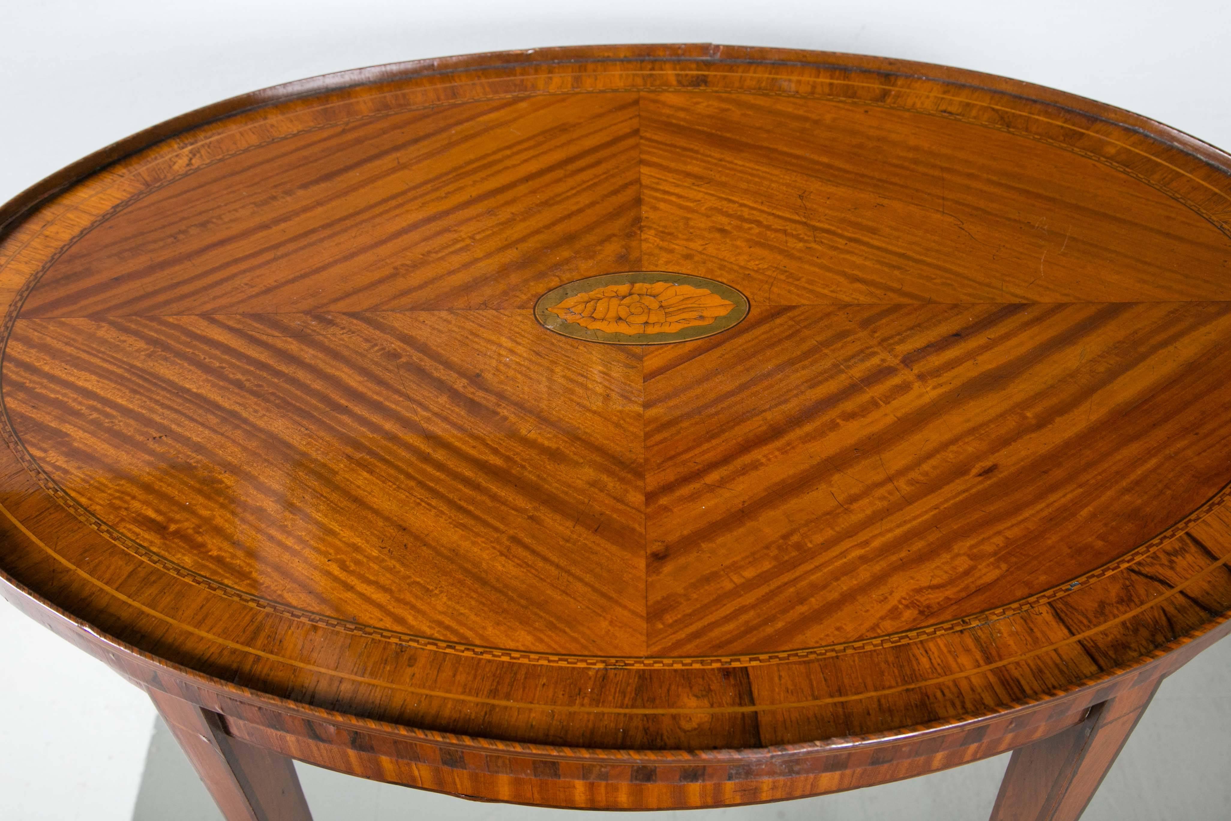 19th Century Adams Style Oval Table In Excellent Condition For Sale In Stamford, CT