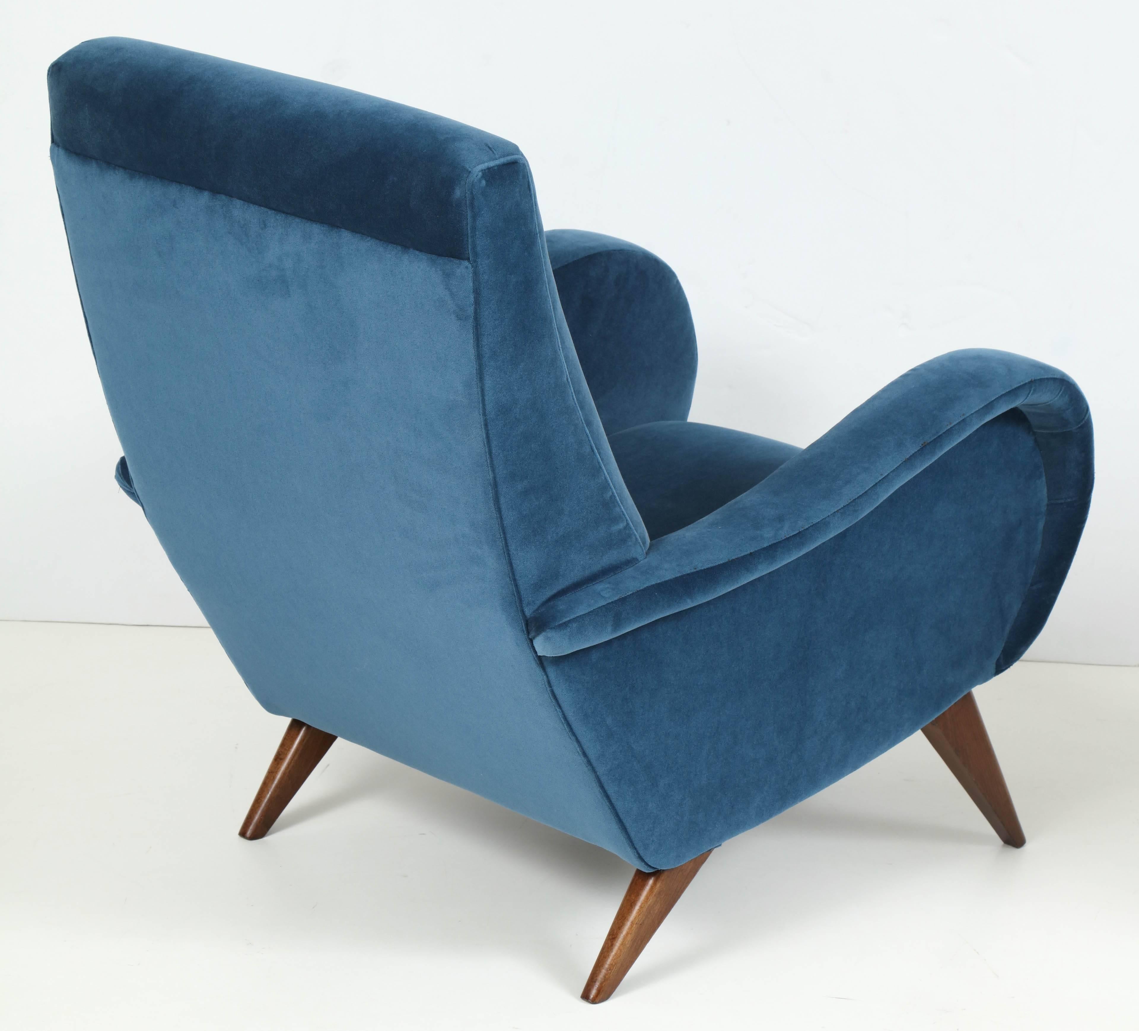 Pair of Mid-Century Italian Marco Zanuso style Armchairs in Blue Velvet 5